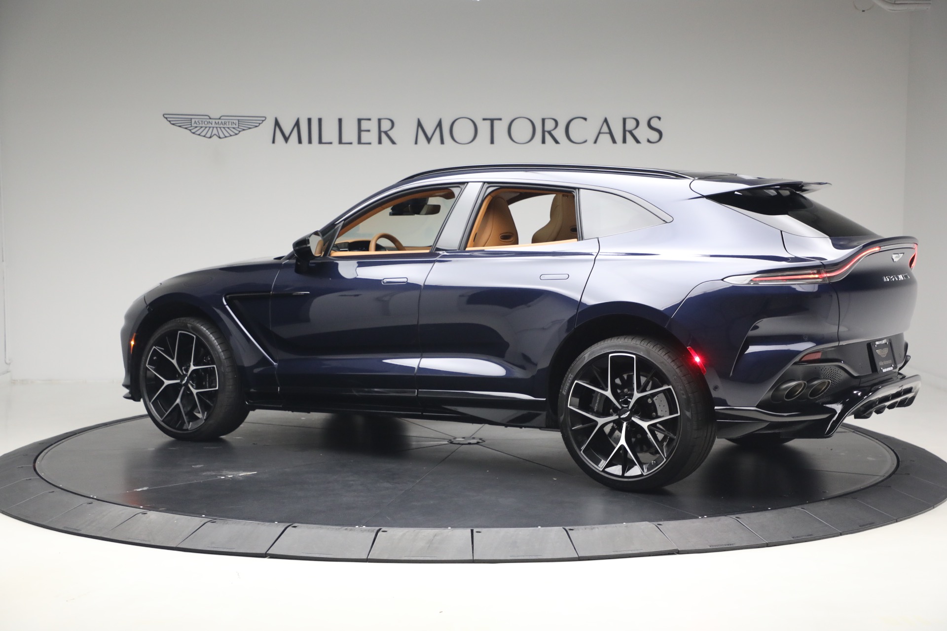 Used-2026-Aston-Martin-DBX-707
