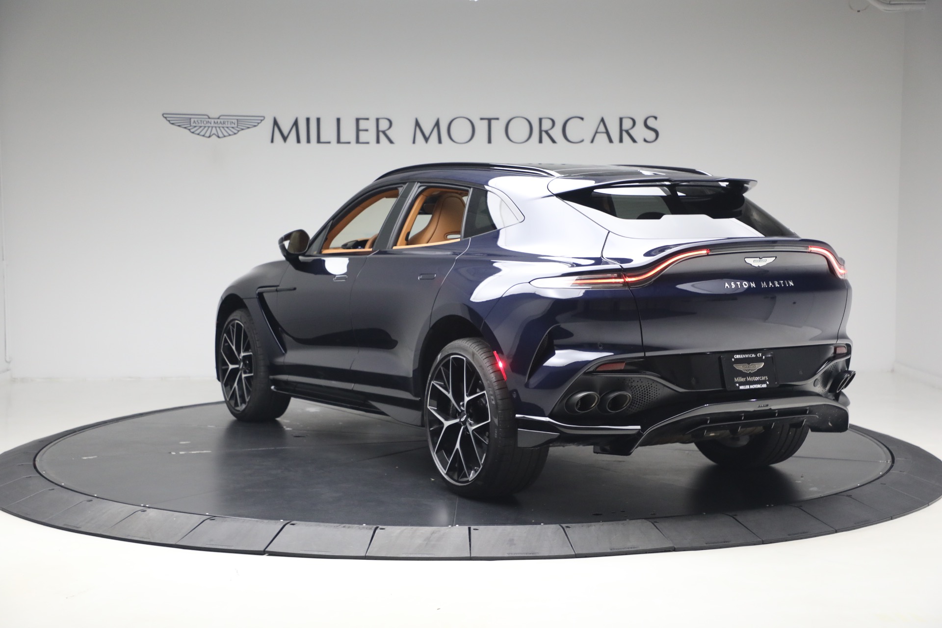 Used-2026-Aston-Martin-DBX-707