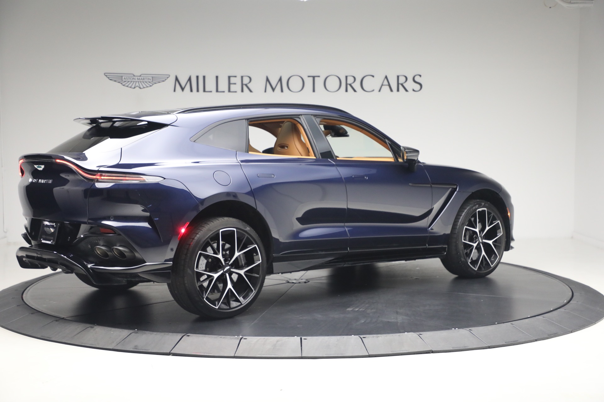 Used-2026-Aston-Martin-DBX-707