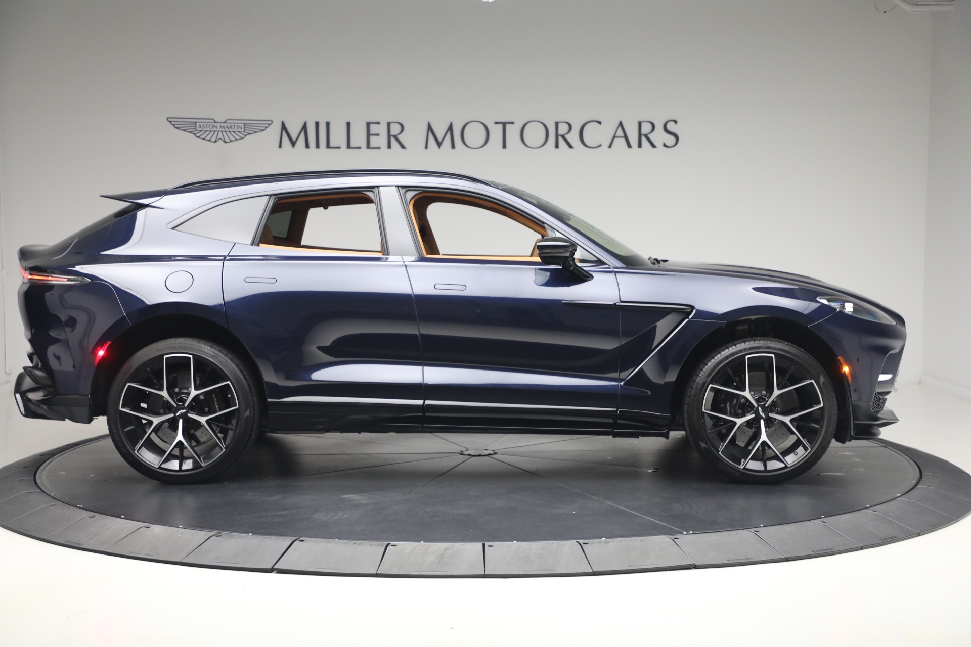 Used-2026-Aston-Martin-DBX-707