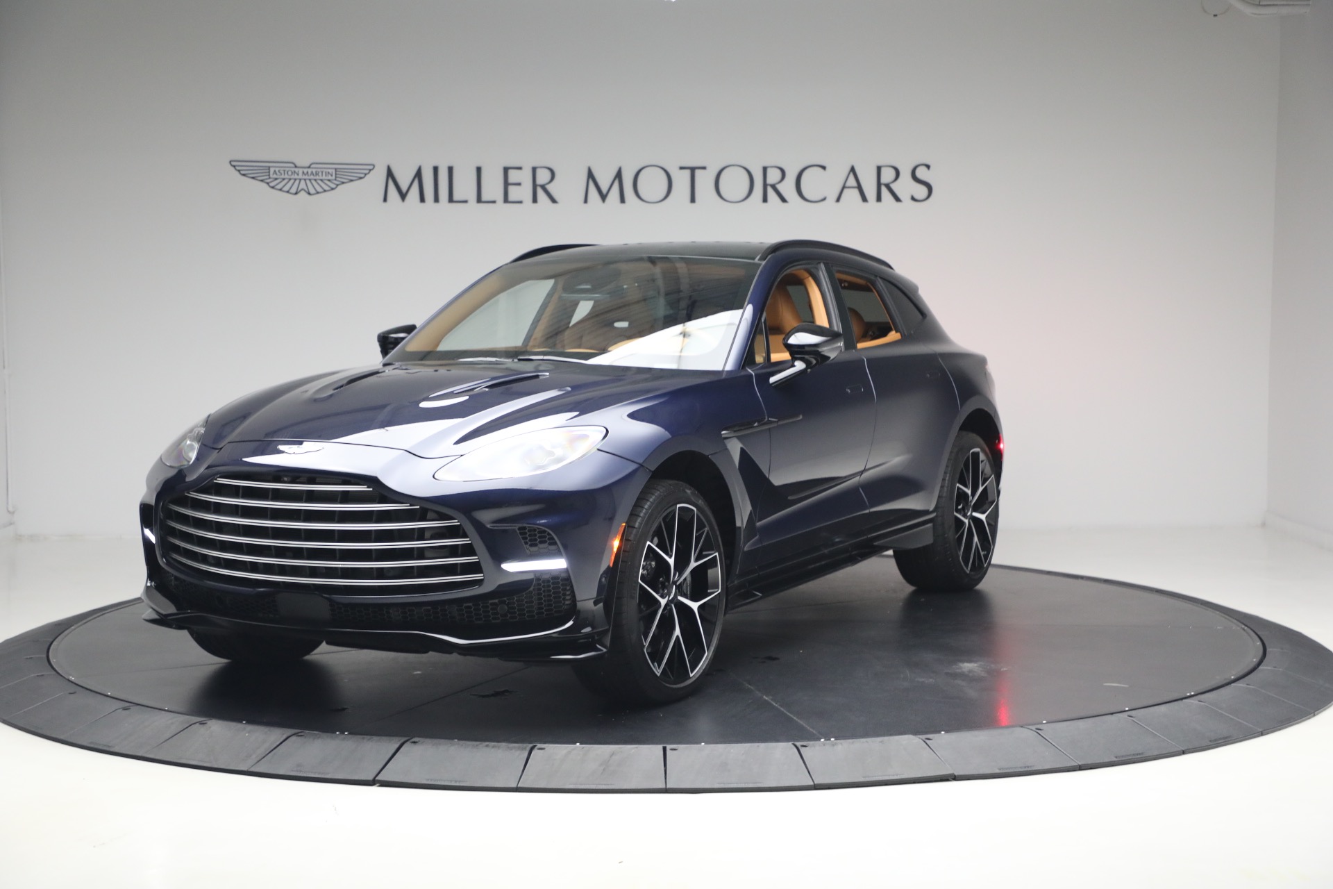 Used-2026-Aston-Martin-DBX-707