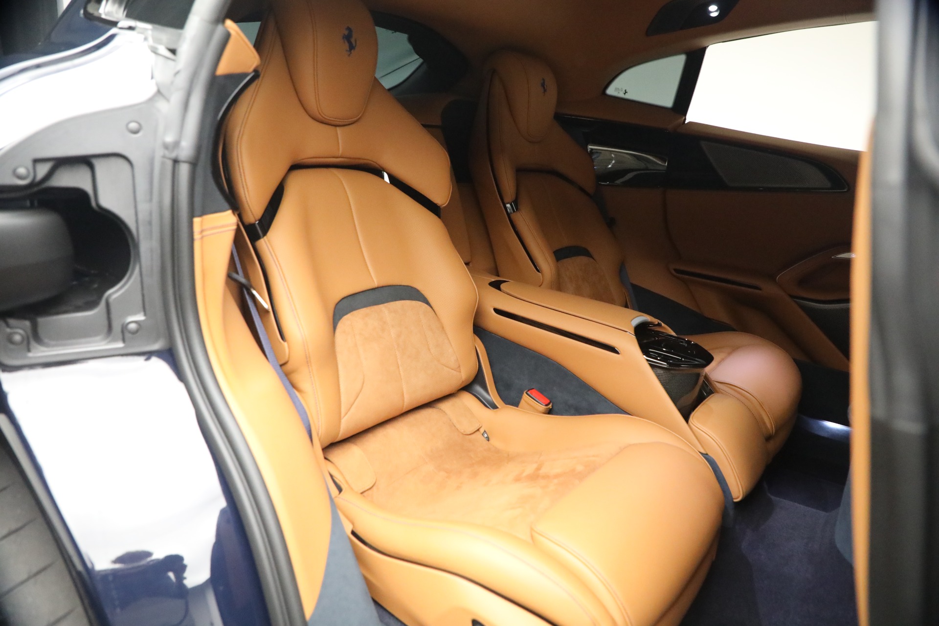 Used-2025-Ferrari-Purosangue