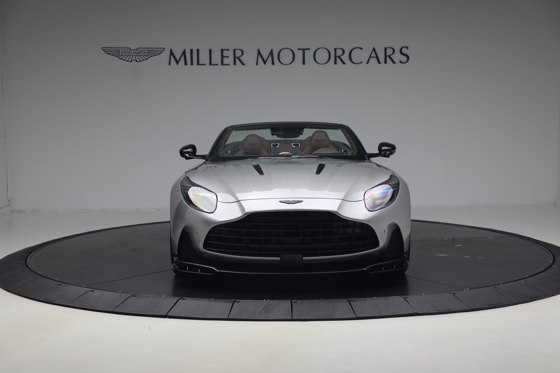 New-2026-Aston-Martin-DB12-S-Volante