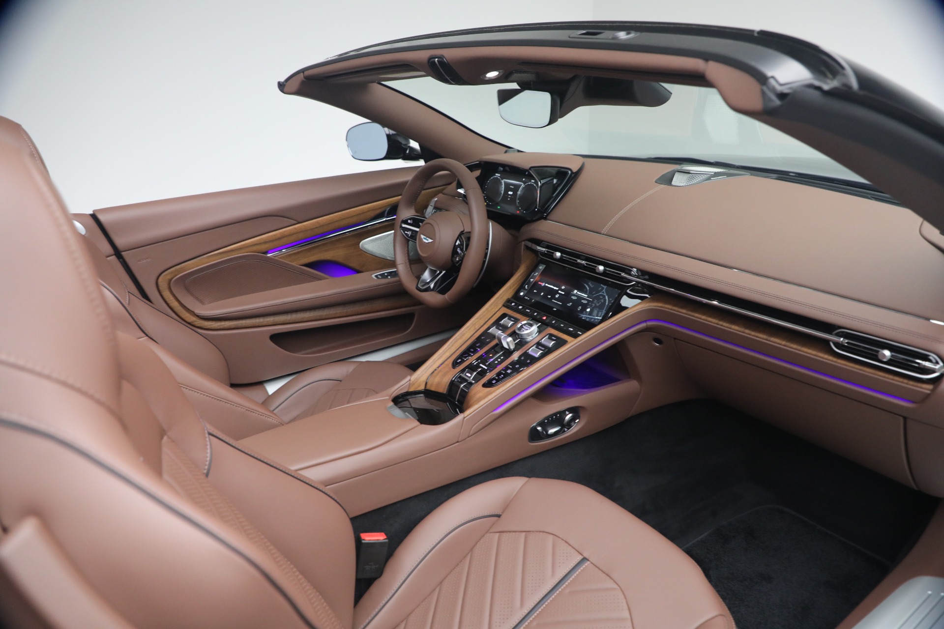 New-2026-Aston-Martin-DB12-S-Volante