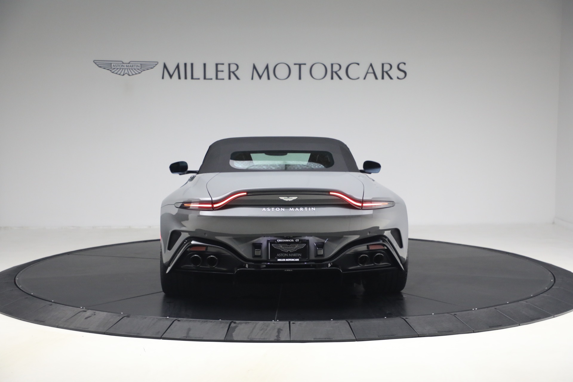 New-2026-Aston-Martin-Vantage-Roadster