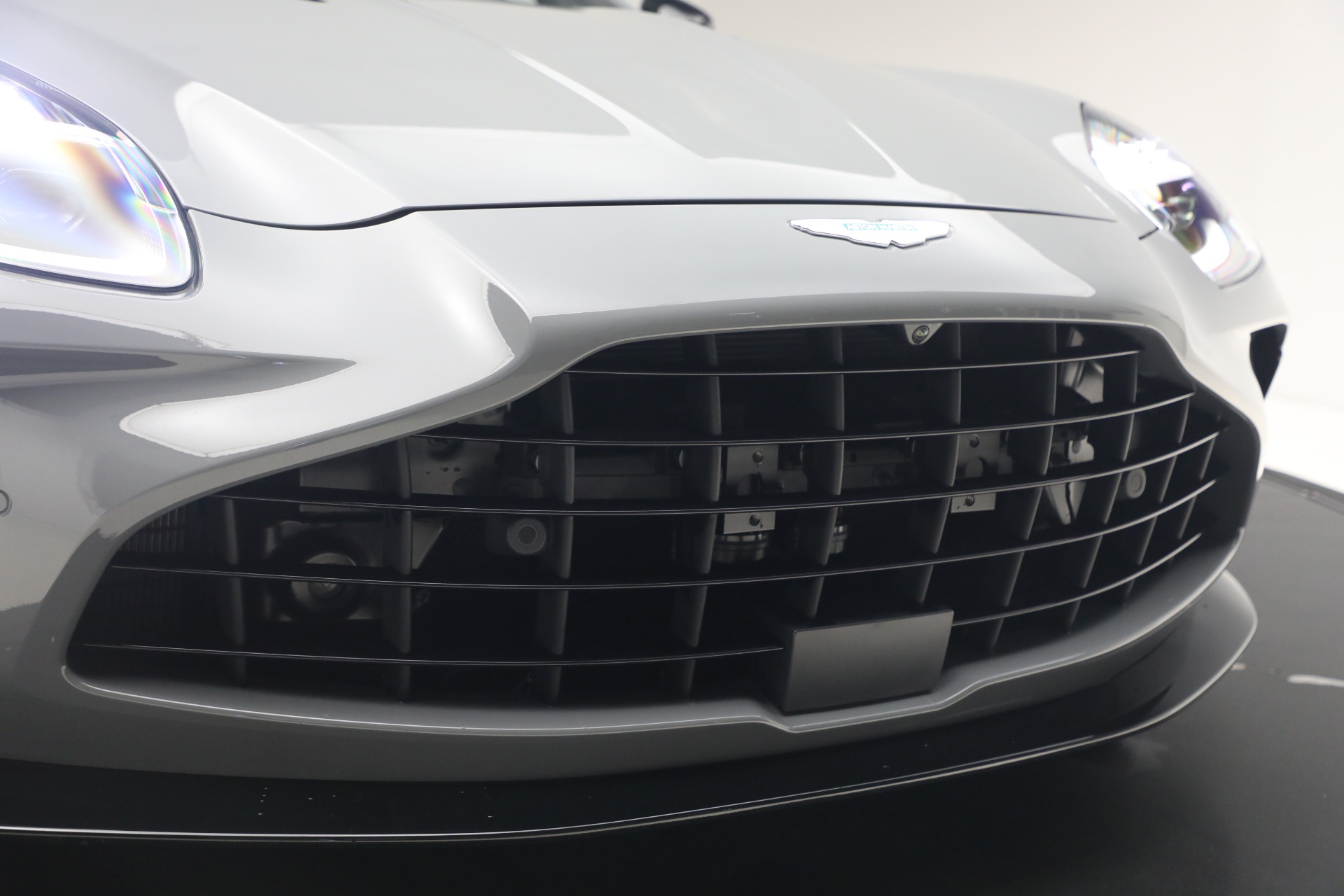 New-2026-Aston-Martin-Vantage-Roadster