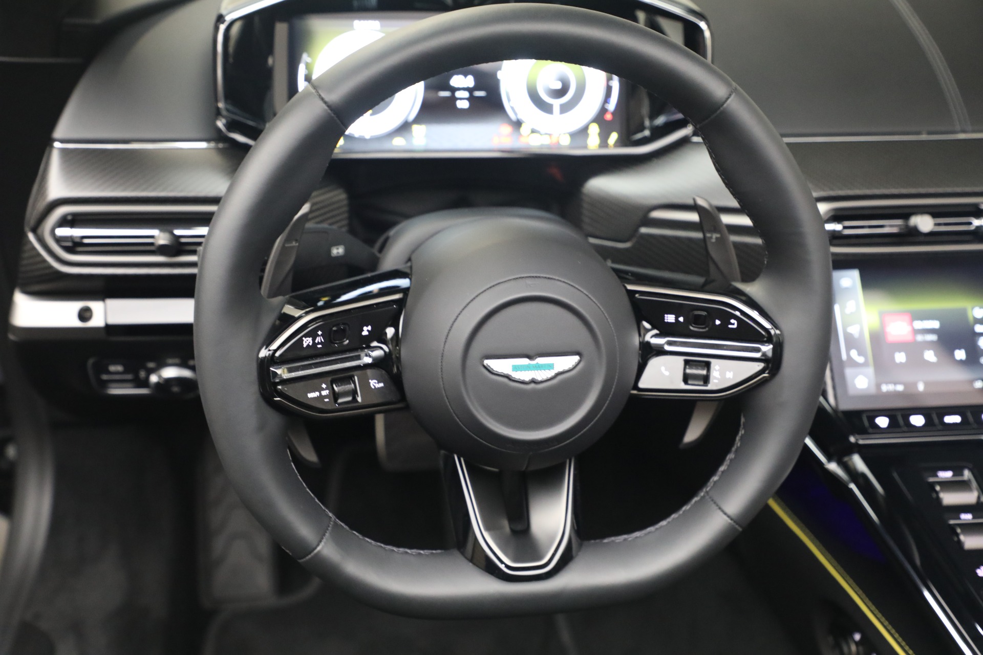New-2026-Aston-Martin-Vantage-Roadster