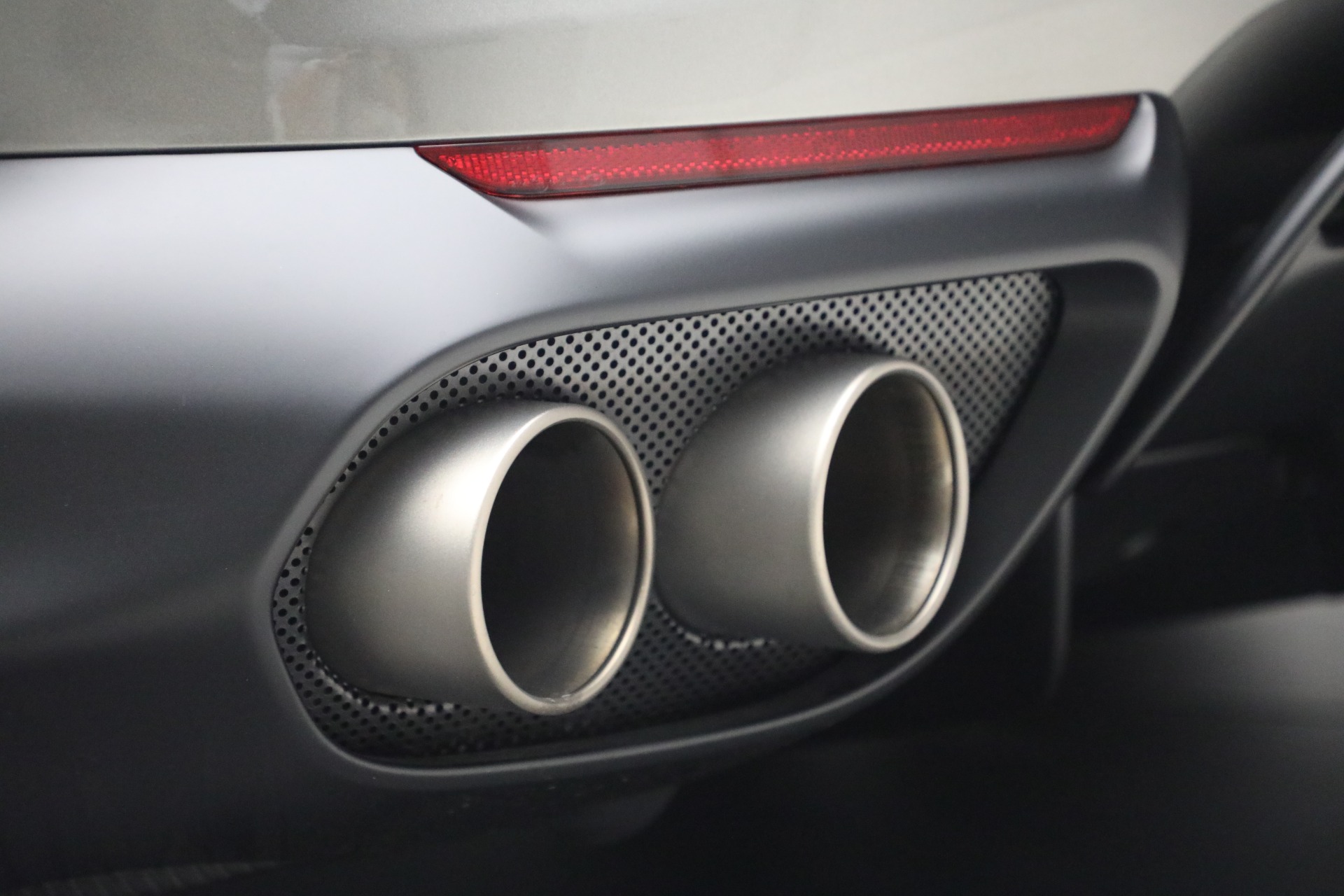 Used-2021-Ferrari-812-GTS