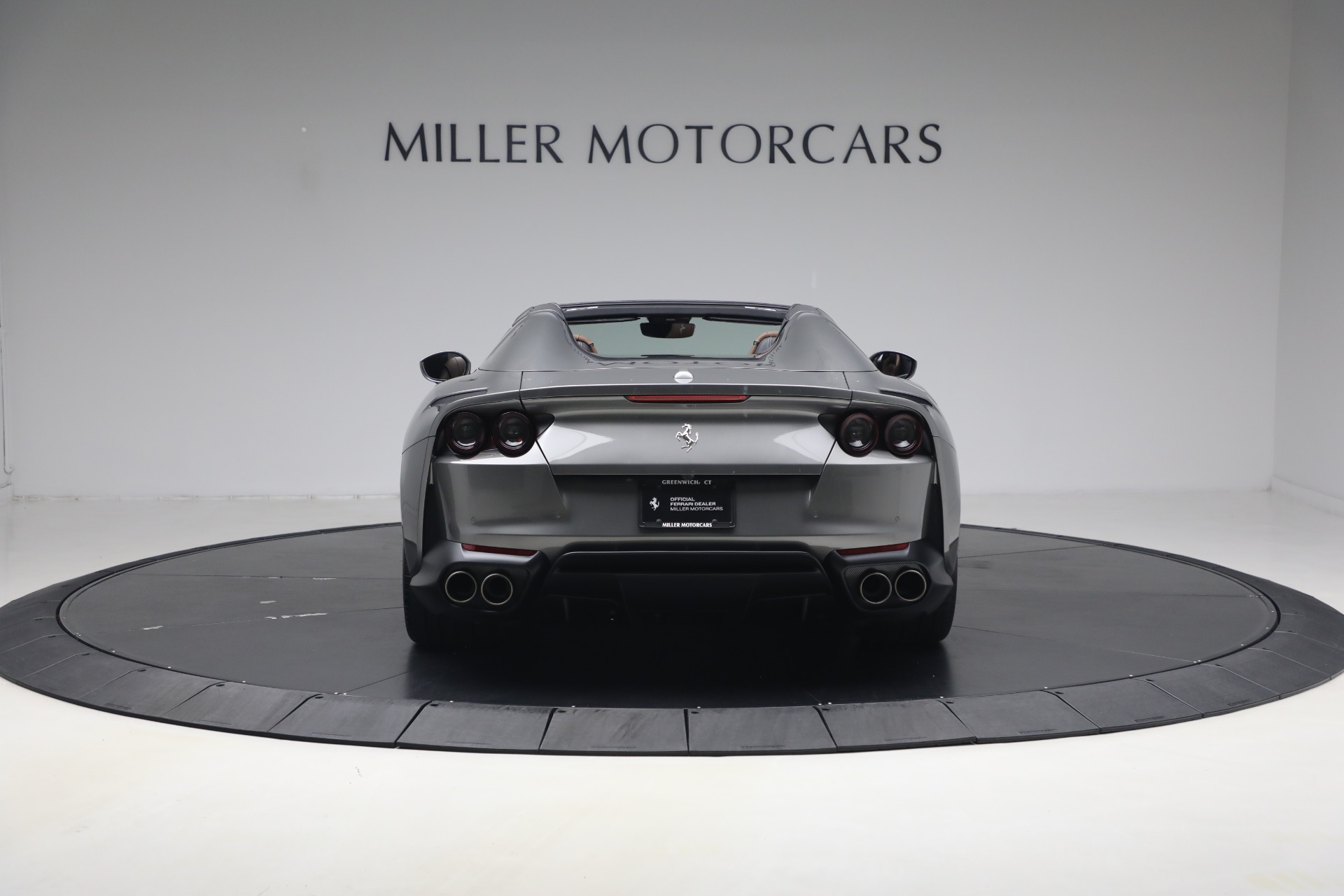 Used-2021-Ferrari-812-GTS