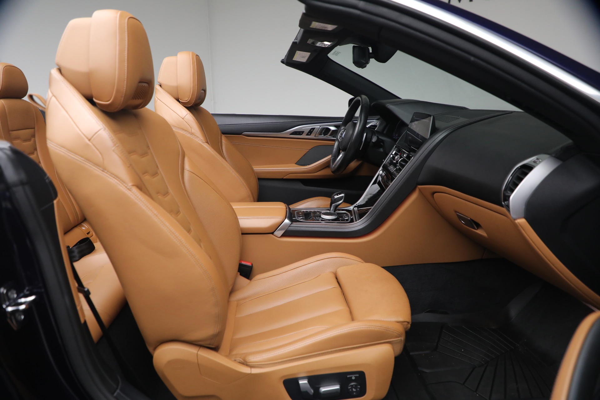 Used-2022-BMW-8-Series-M850i-xDrive