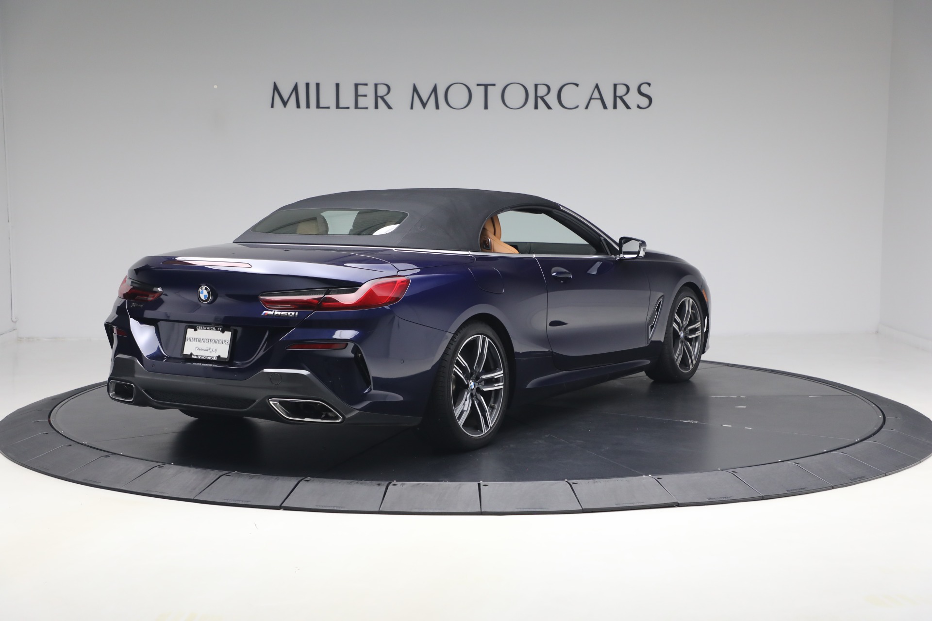 Used-2022-BMW-8-Series-M850i-xDrive