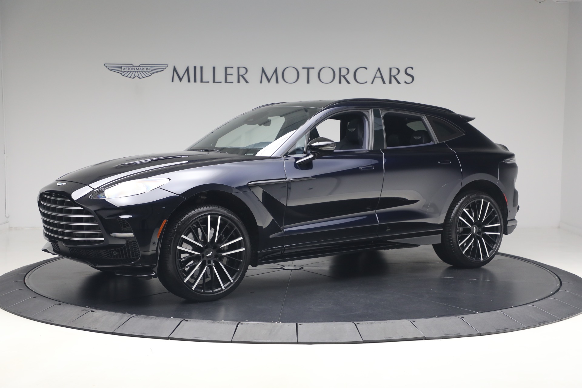 Used-2025-Aston-Martin-DBX-707