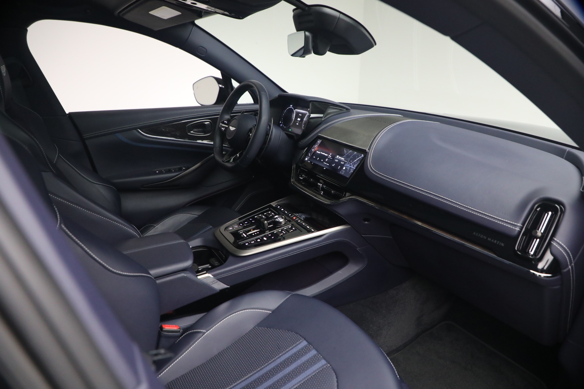 Used-2025-Aston-Martin-DBX-707