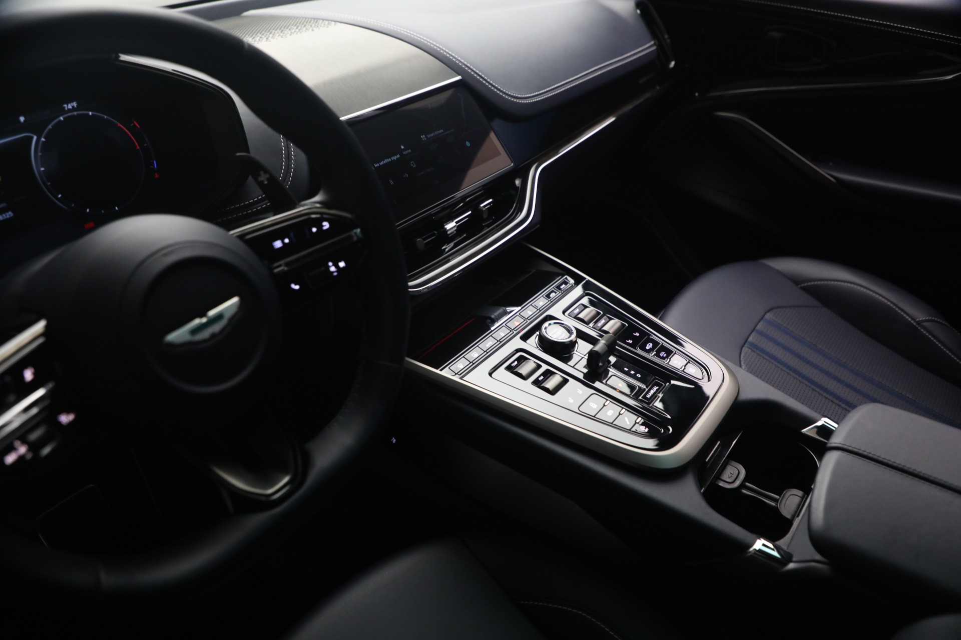 Used-2025-Aston-Martin-DBX-707
