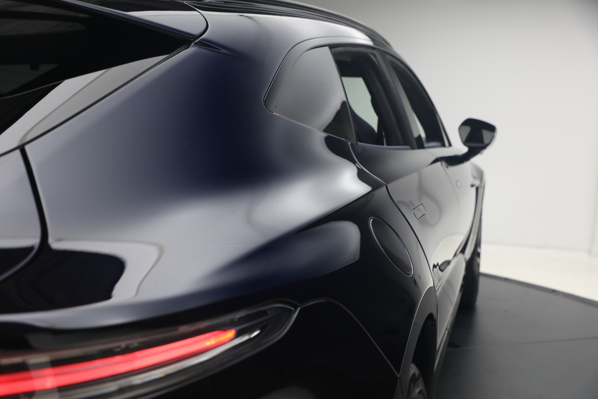 Used-2025-Aston-Martin-DBX-707