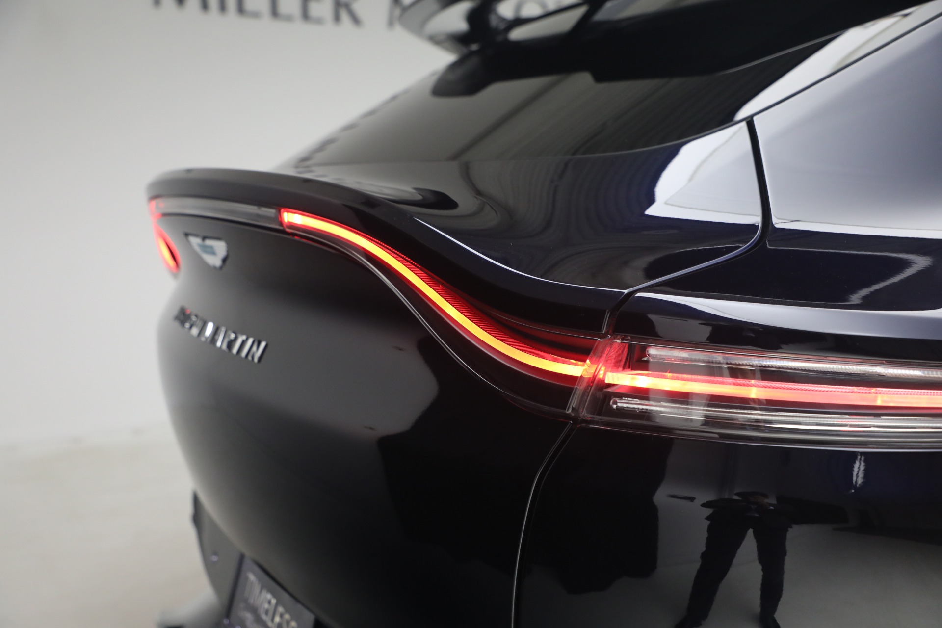 Used-2025-Aston-Martin-DBX-707