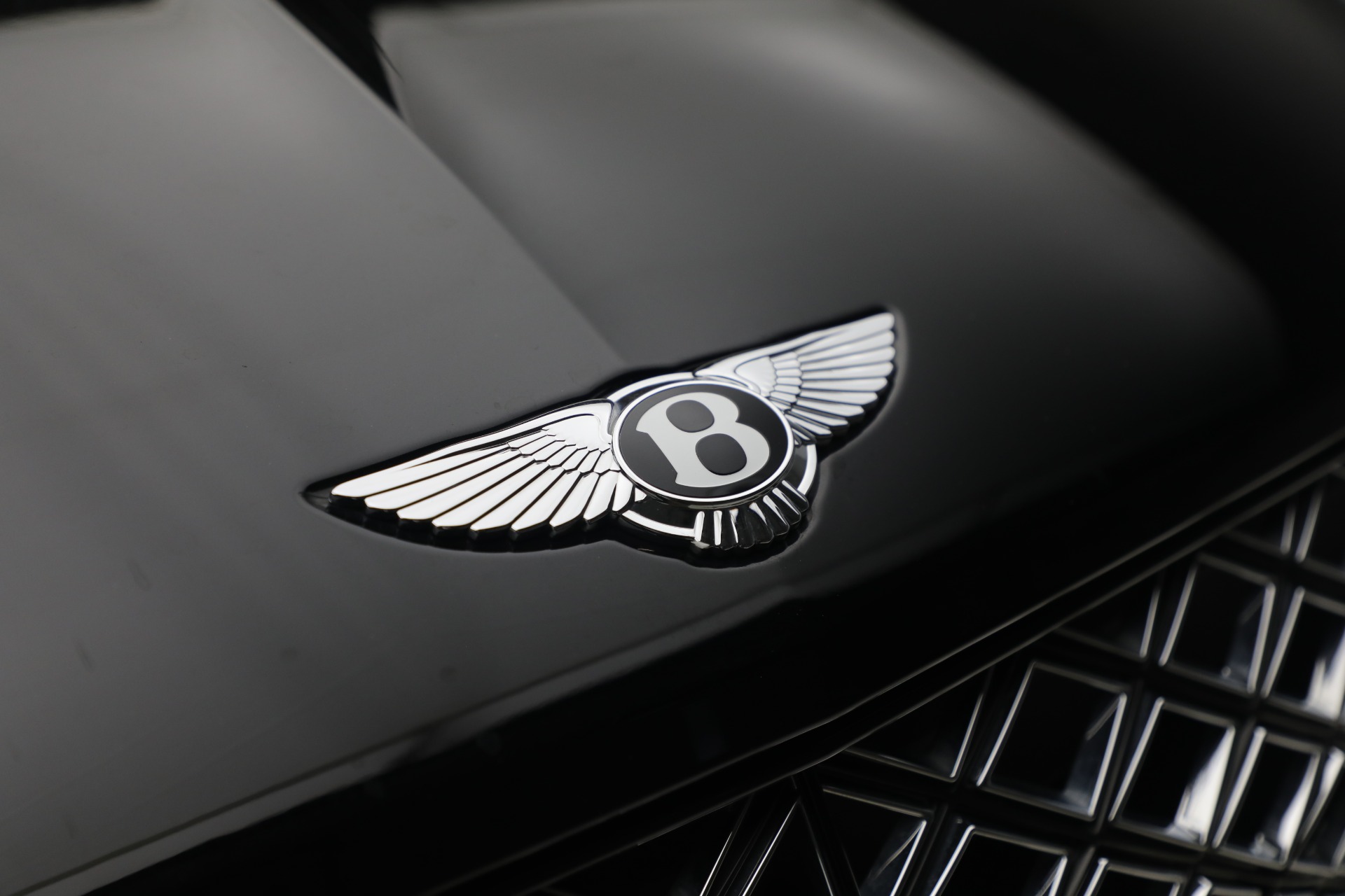 Used-2024-Bentley-Bentayga-EWB-Mulliner-V8