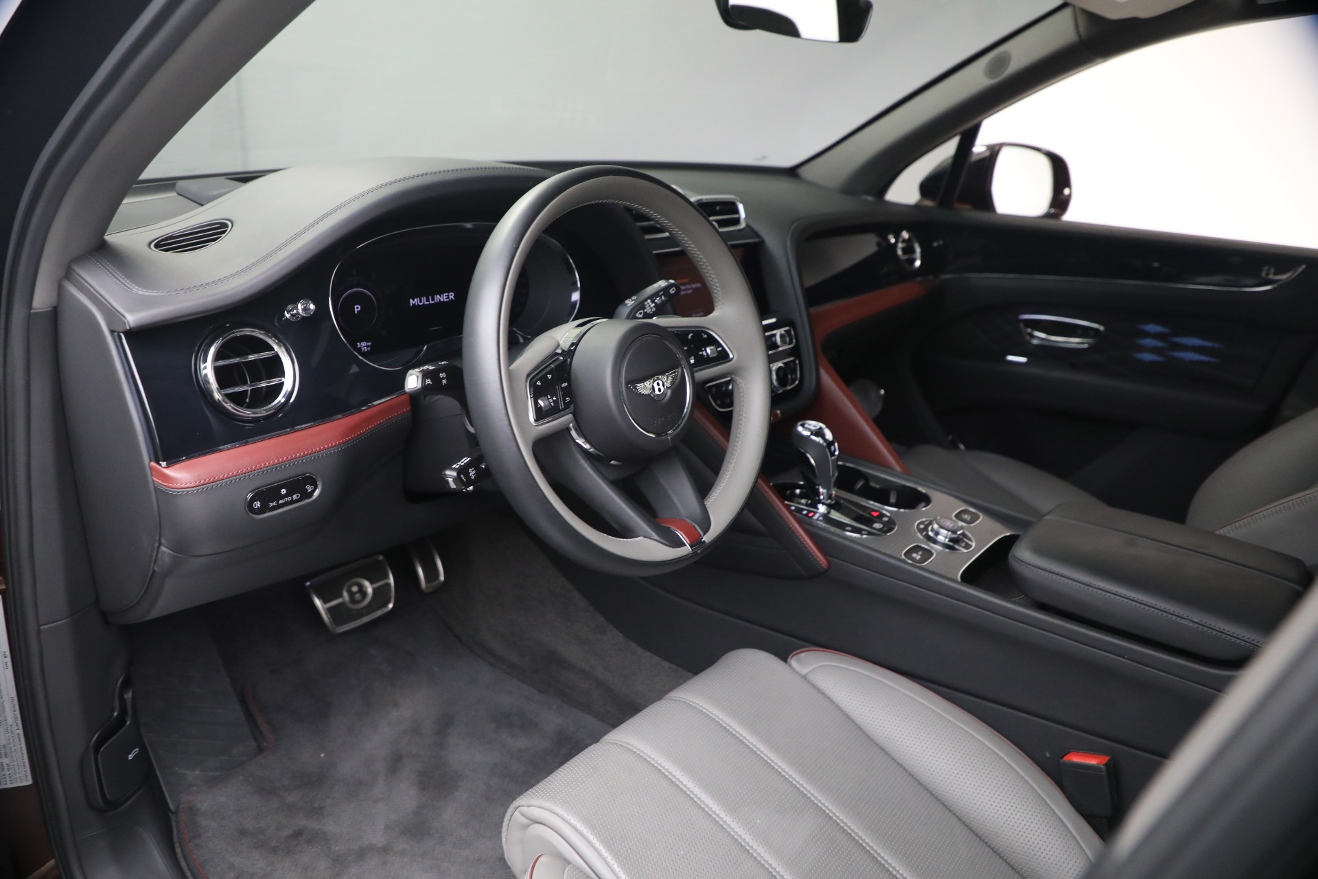 Used-2024-Bentley-Bentayga-EWB-Mulliner-V8