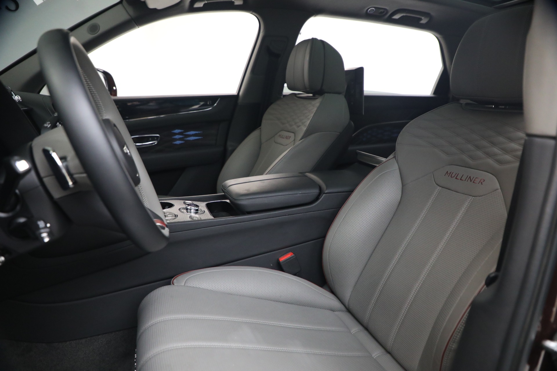 Used-2024-Bentley-Bentayga-EWB-Mulliner-V8