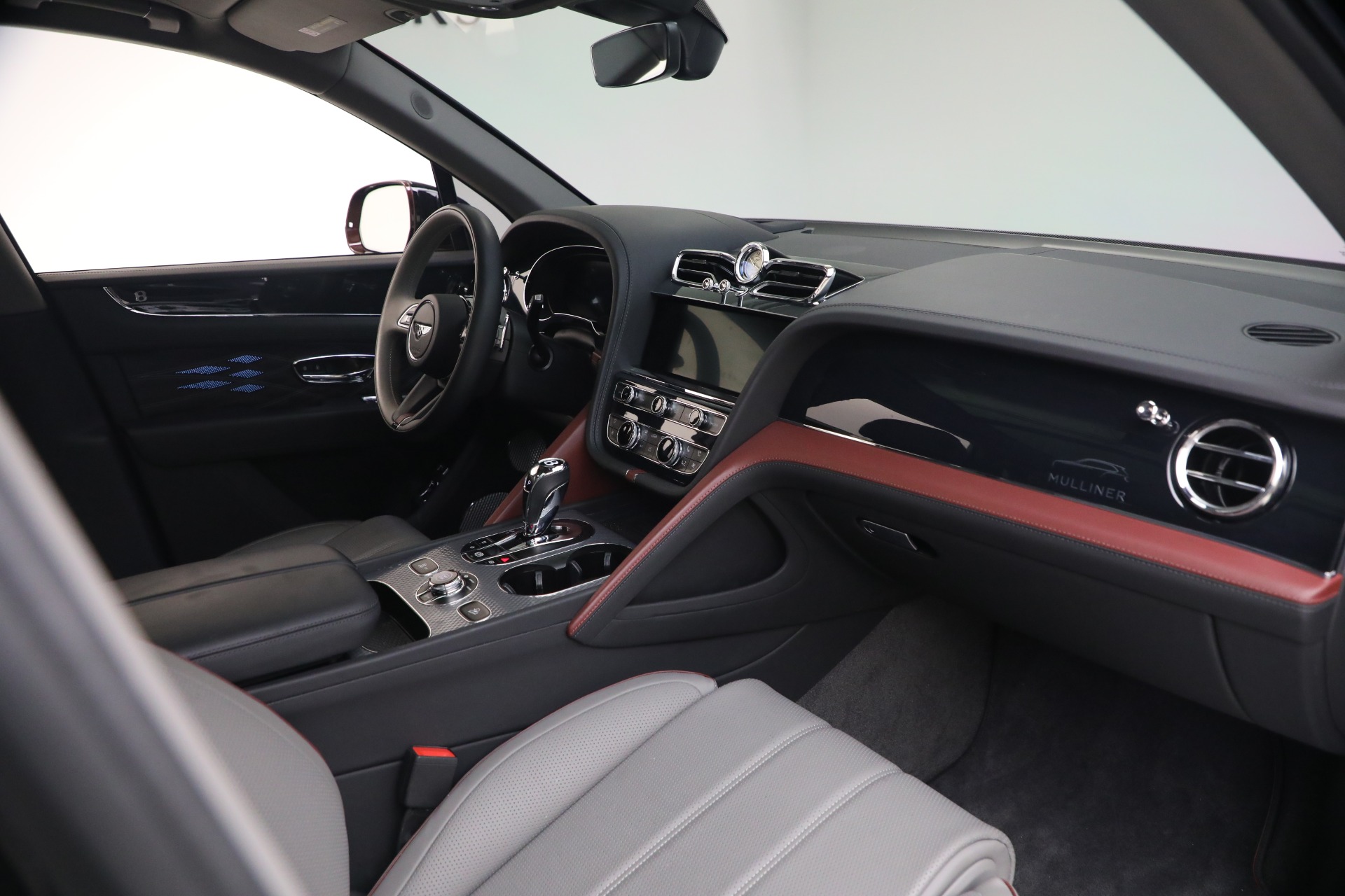 Used-2024-Bentley-Bentayga-EWB-Mulliner-V8