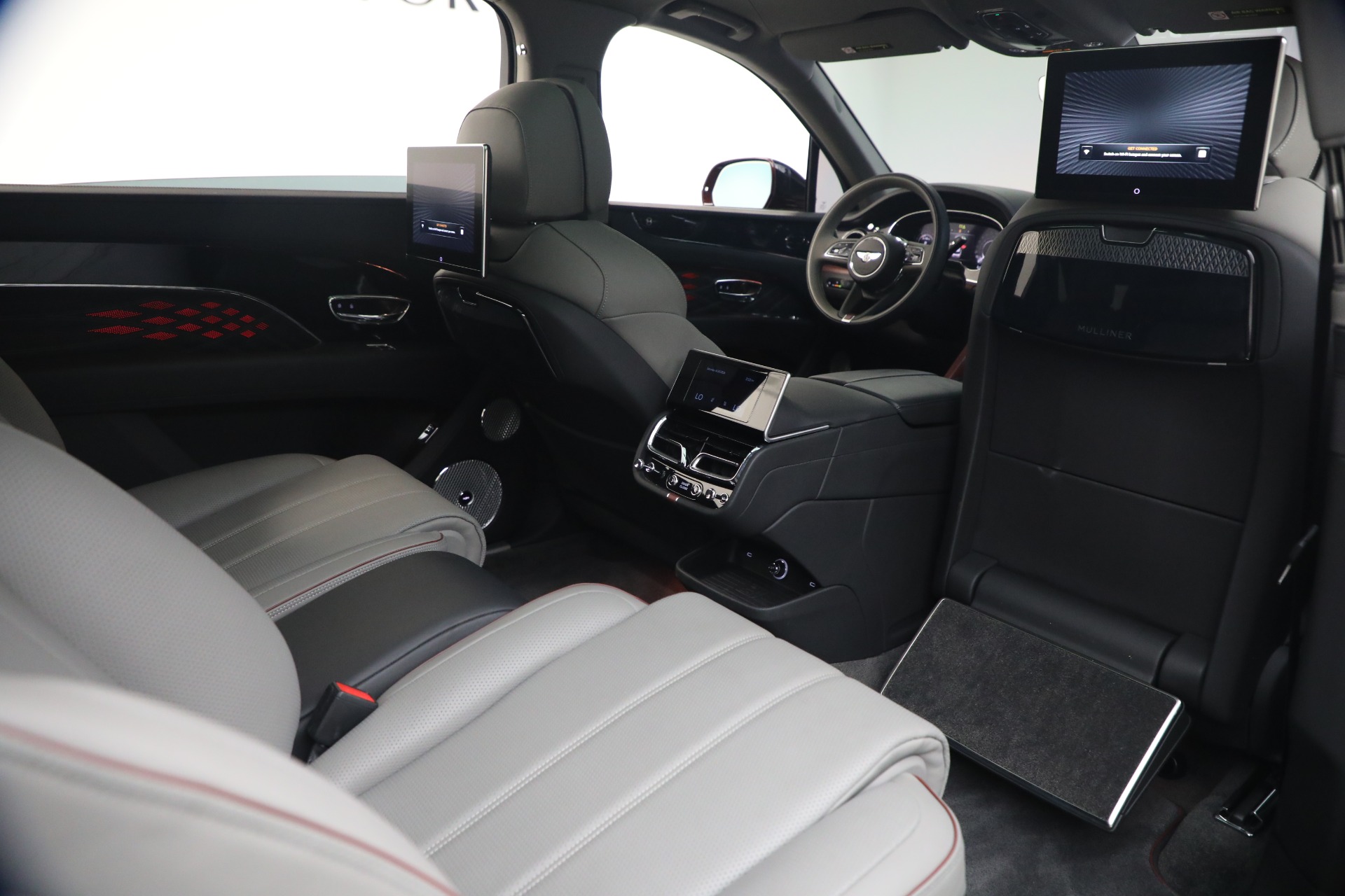 Used-2024-Bentley-Bentayga-EWB-Mulliner-V8