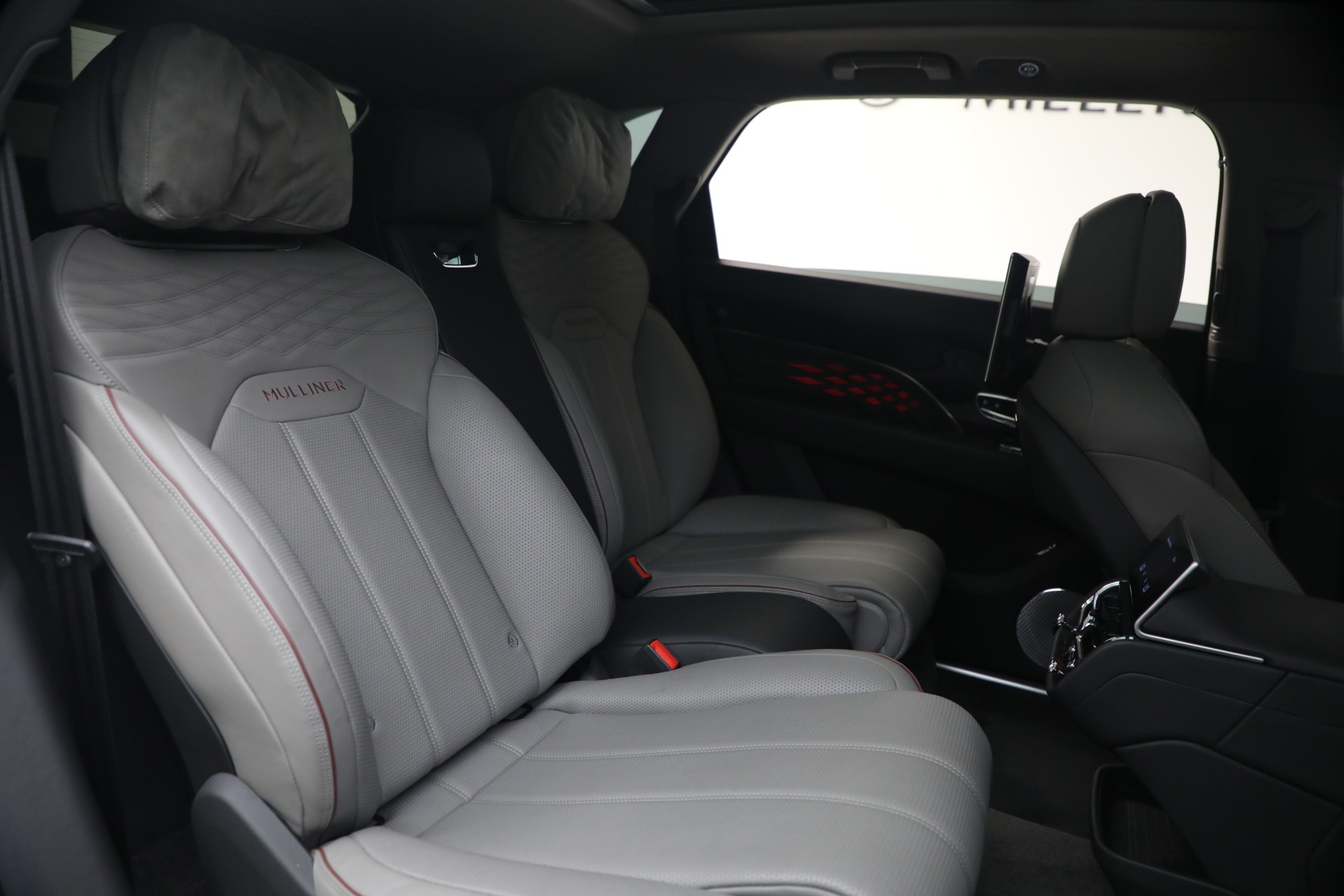 Used-2024-Bentley-Bentayga-EWB-Mulliner-V8