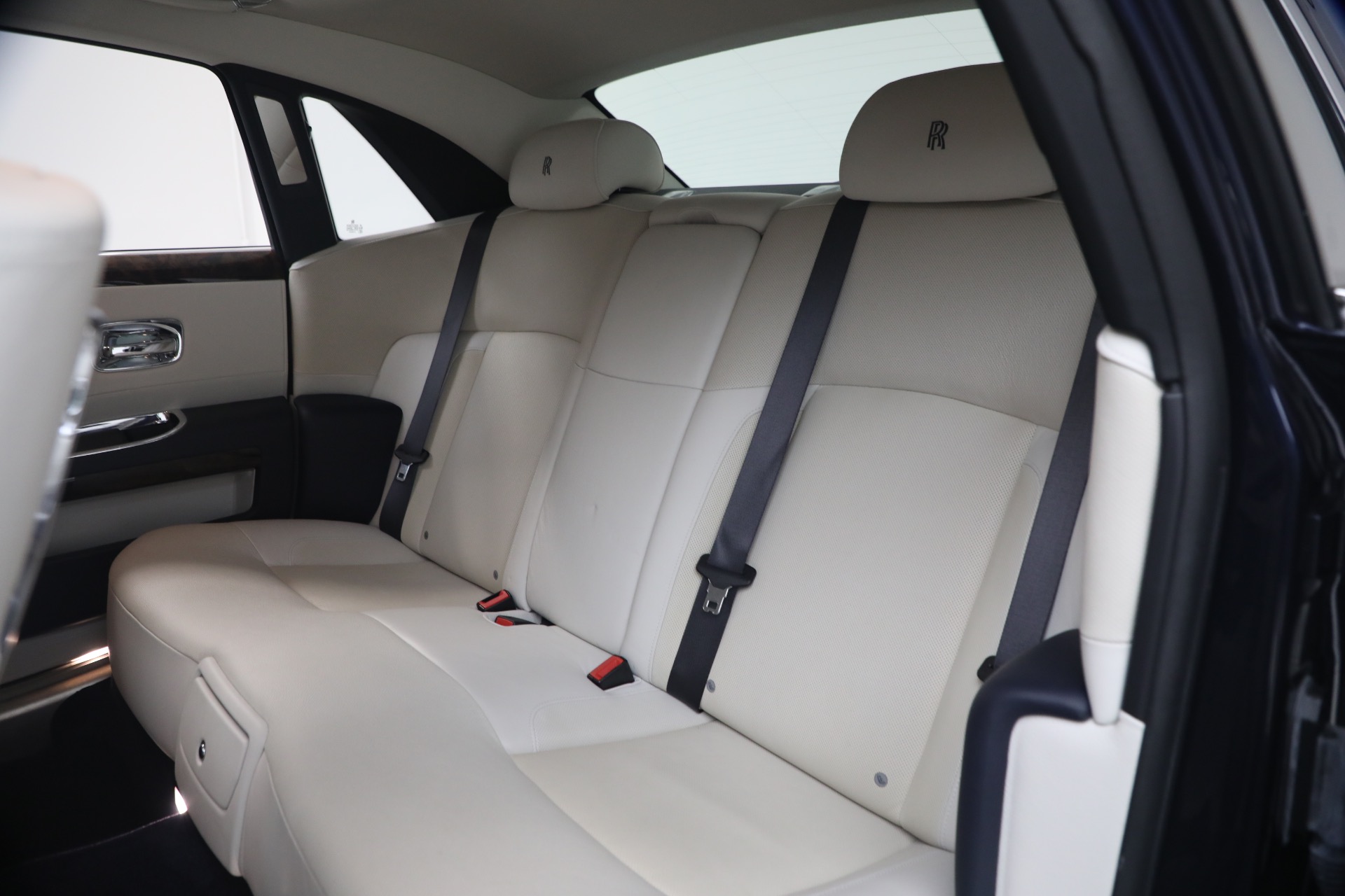 Used-2014-Rolls-Royce-Ghost