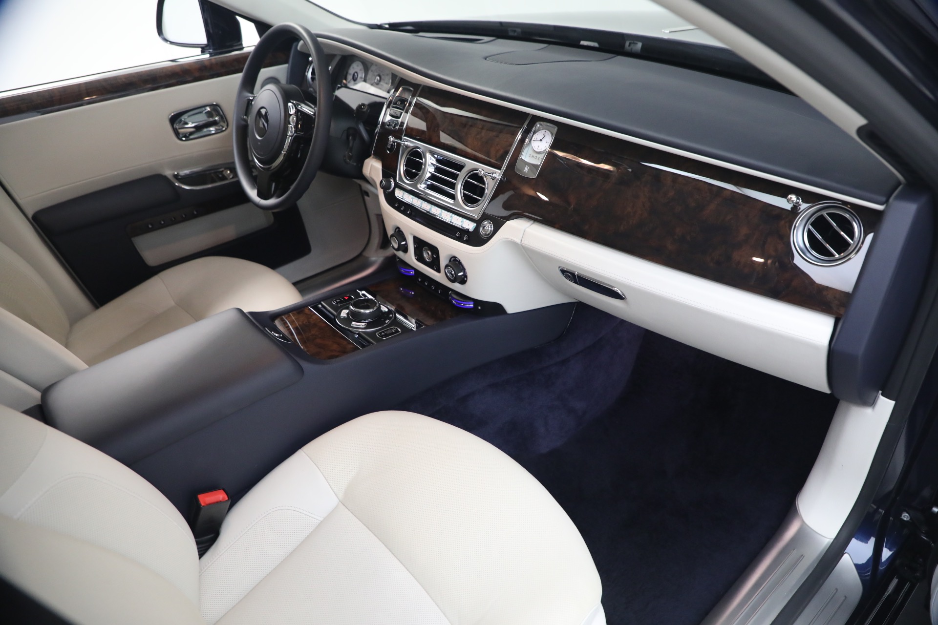 Used-2014-Rolls-Royce-Ghost
