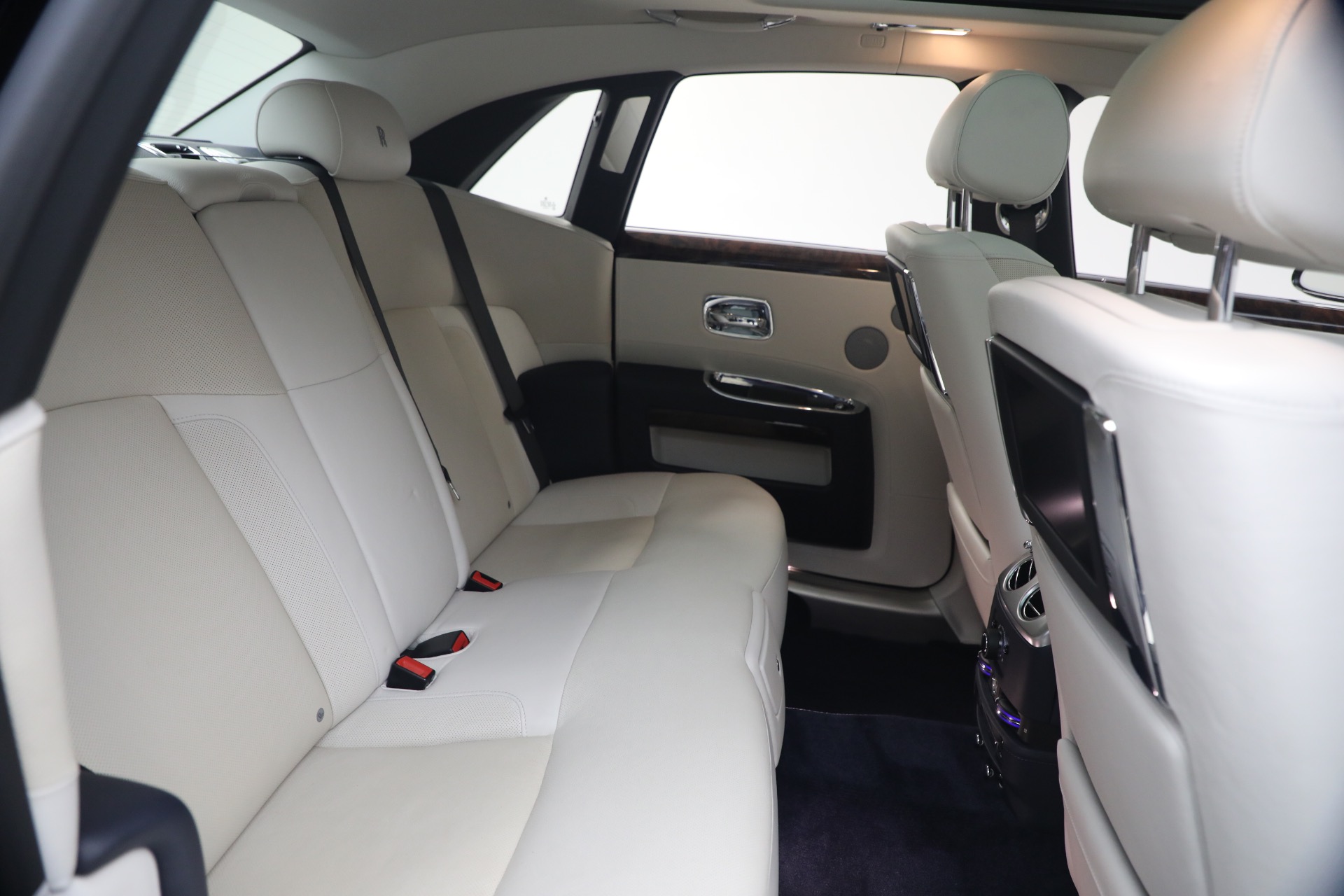 Used-2014-Rolls-Royce-Ghost
