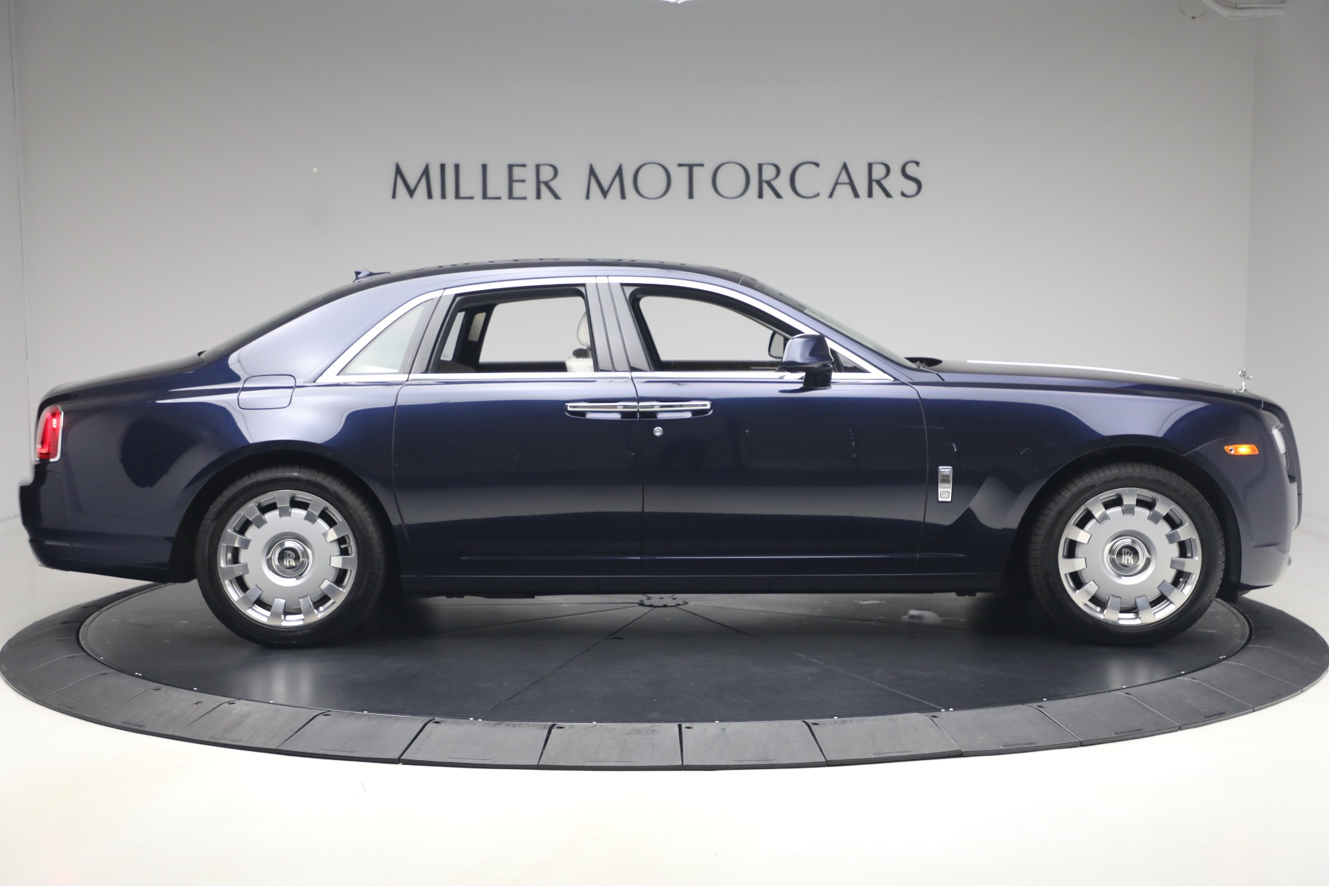 Used-2014-Rolls-Royce-Ghost