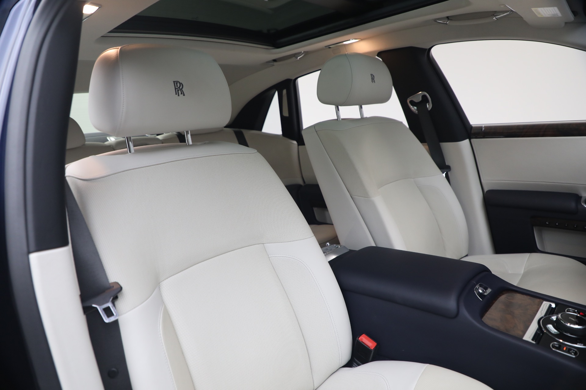 Used-2014-Rolls-Royce-Ghost