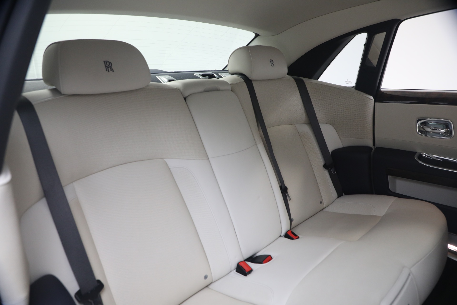 Used-2014-Rolls-Royce-Ghost