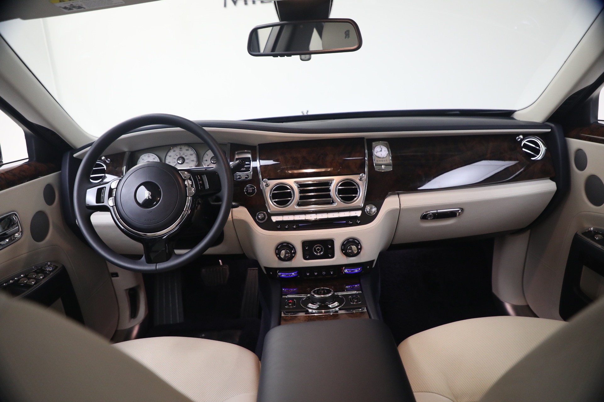 Used-2014-Rolls-Royce-Ghost