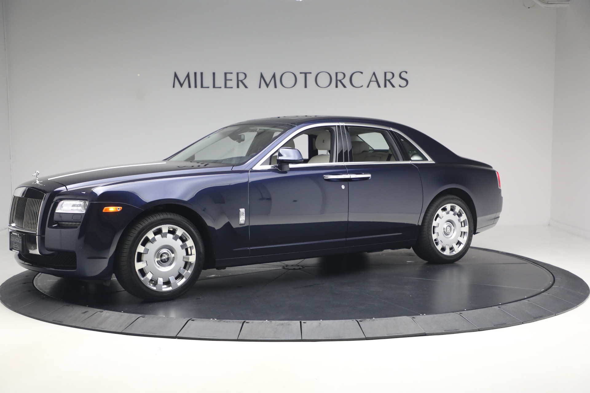 Used-2014-Rolls-Royce-Ghost