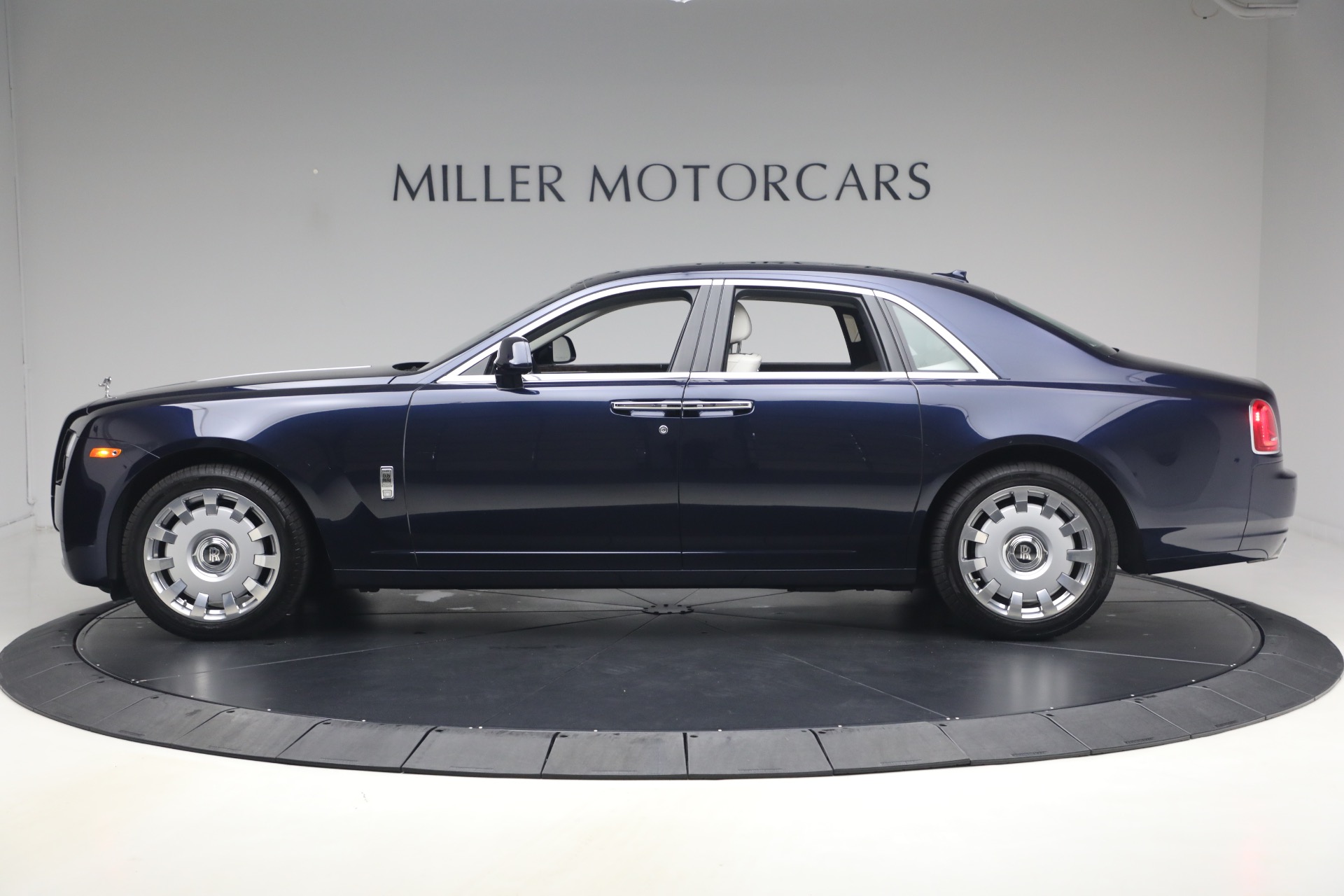 Used-2014-Rolls-Royce-Ghost