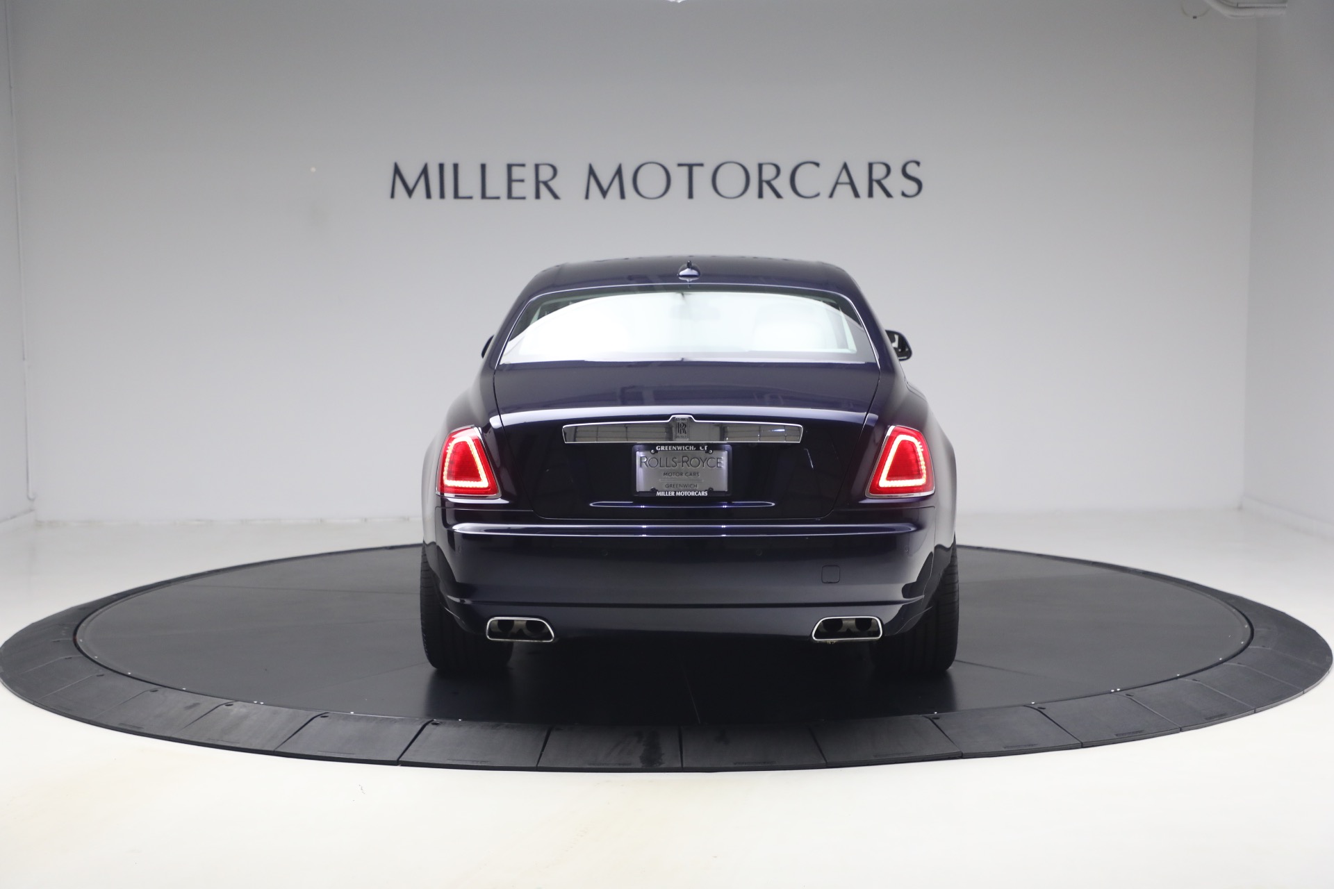Used-2014-Rolls-Royce-Ghost