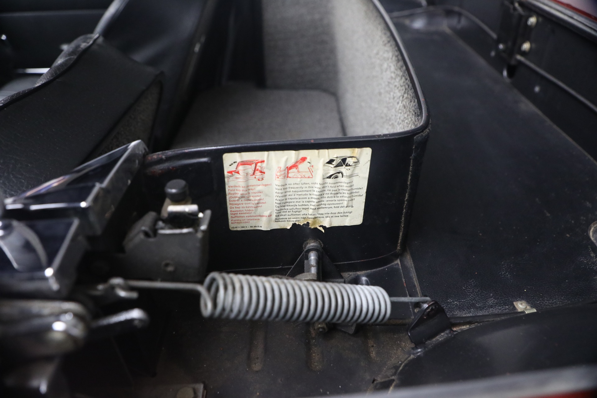 Used-1968-Mercedes-Benz-280SL