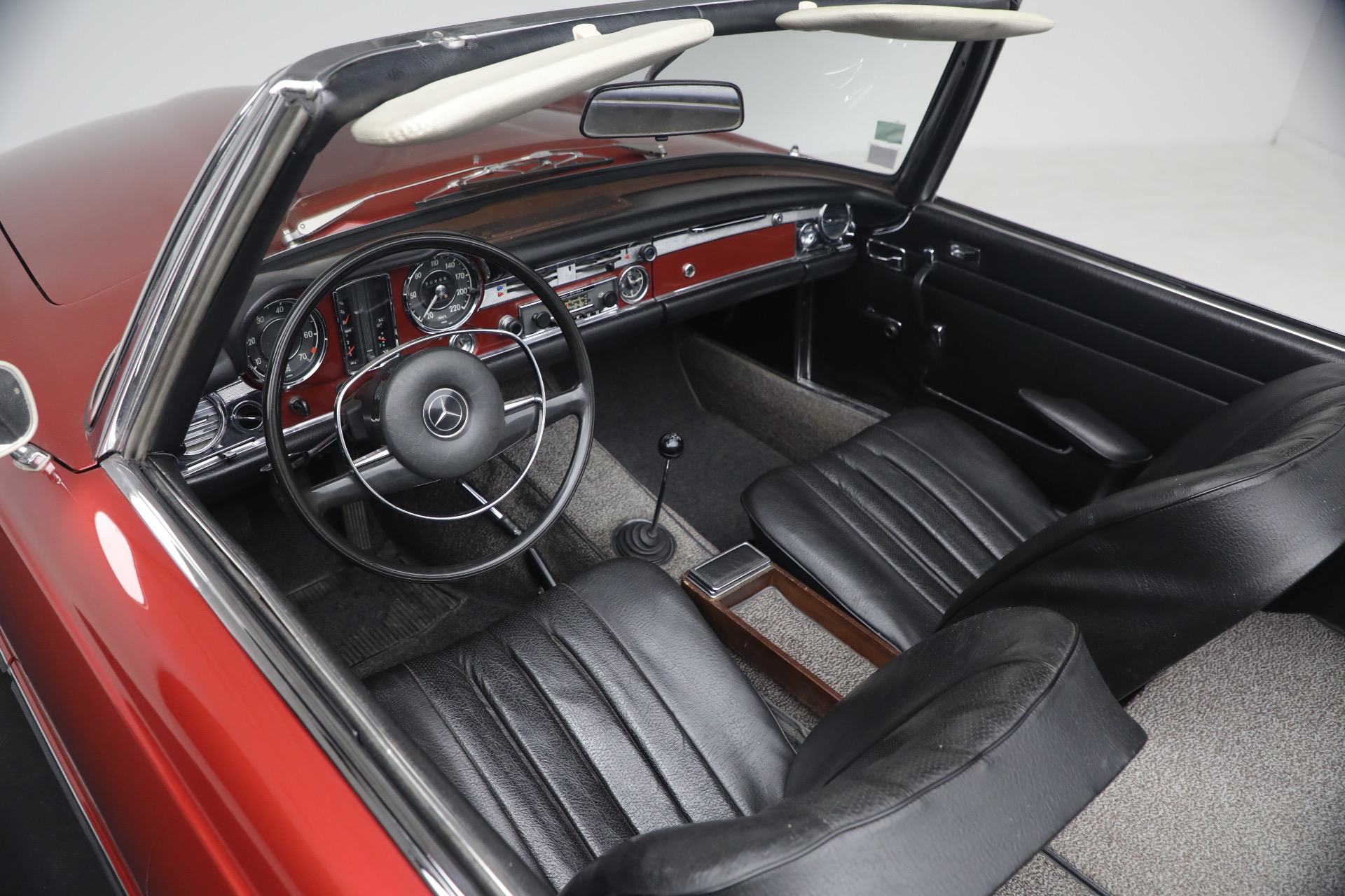 Used-1968-Mercedes-Benz-280SL