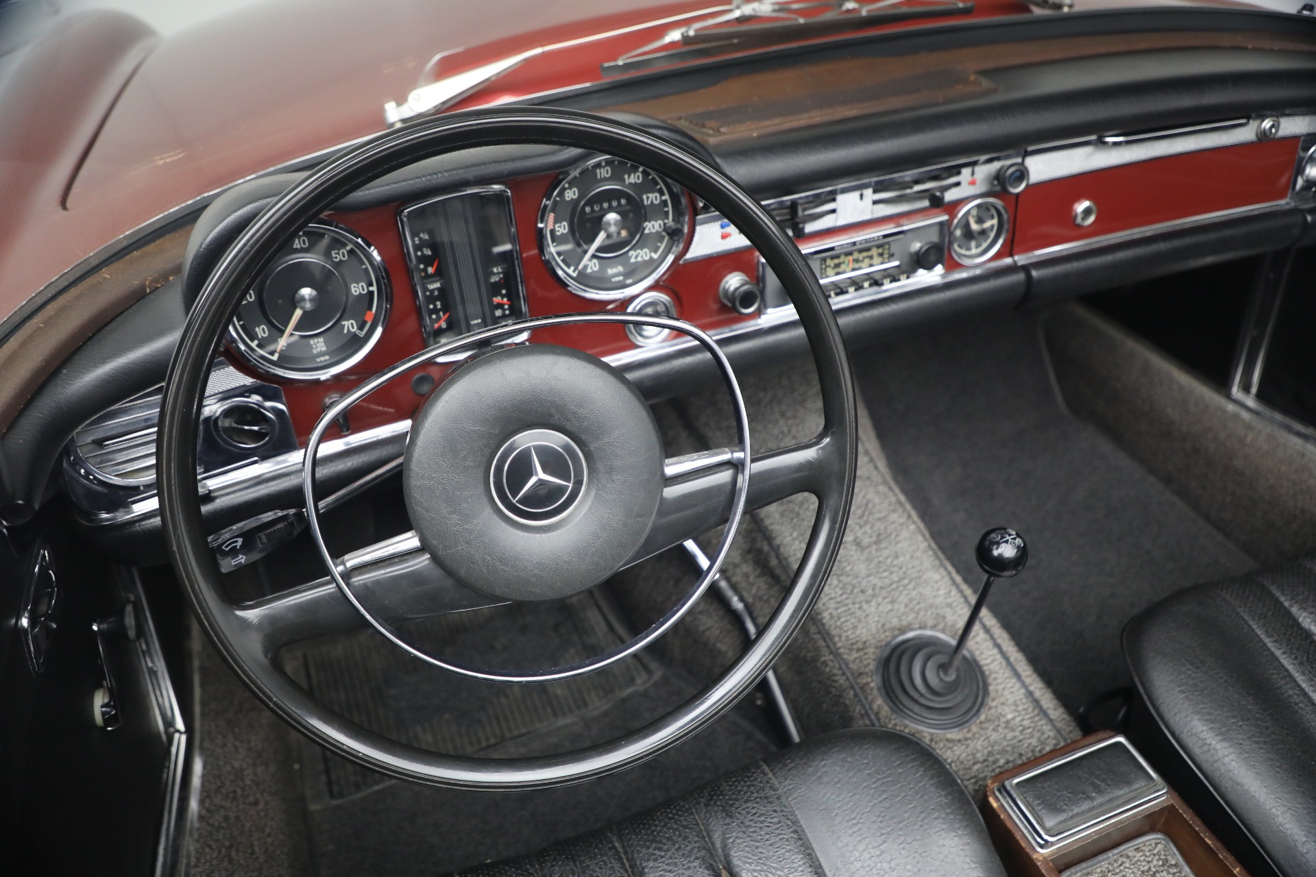 Used-1968-Mercedes-Benz-280SL