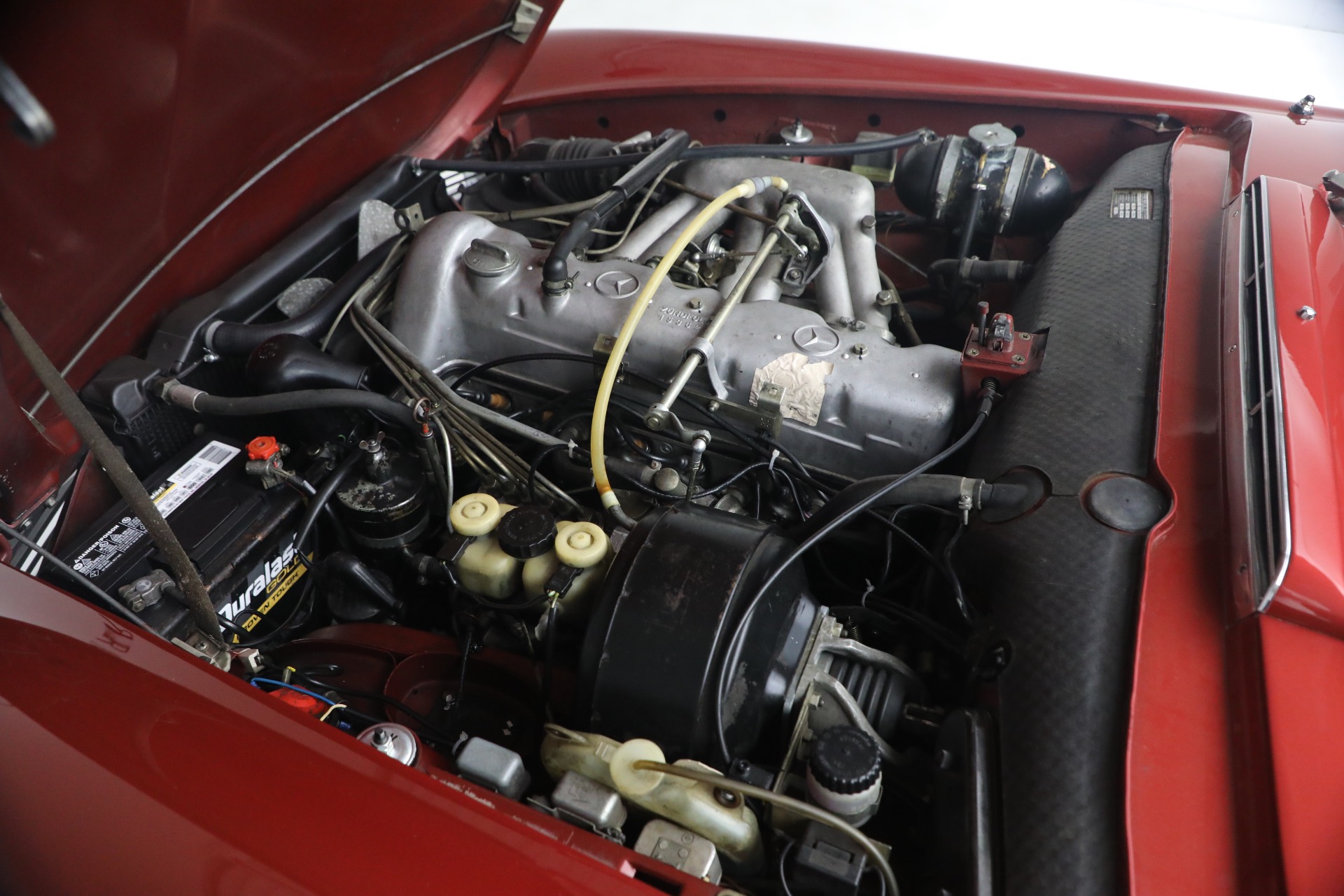 Used-1968-Mercedes-Benz-280SL