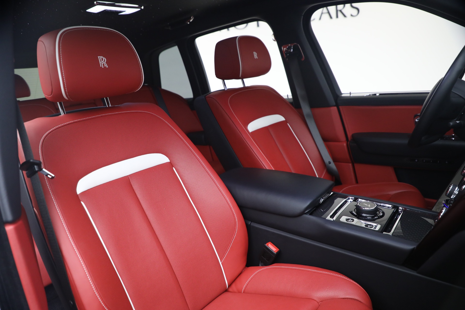 Used-2021-Rolls-Royce-Black-Badge-Cullinan
