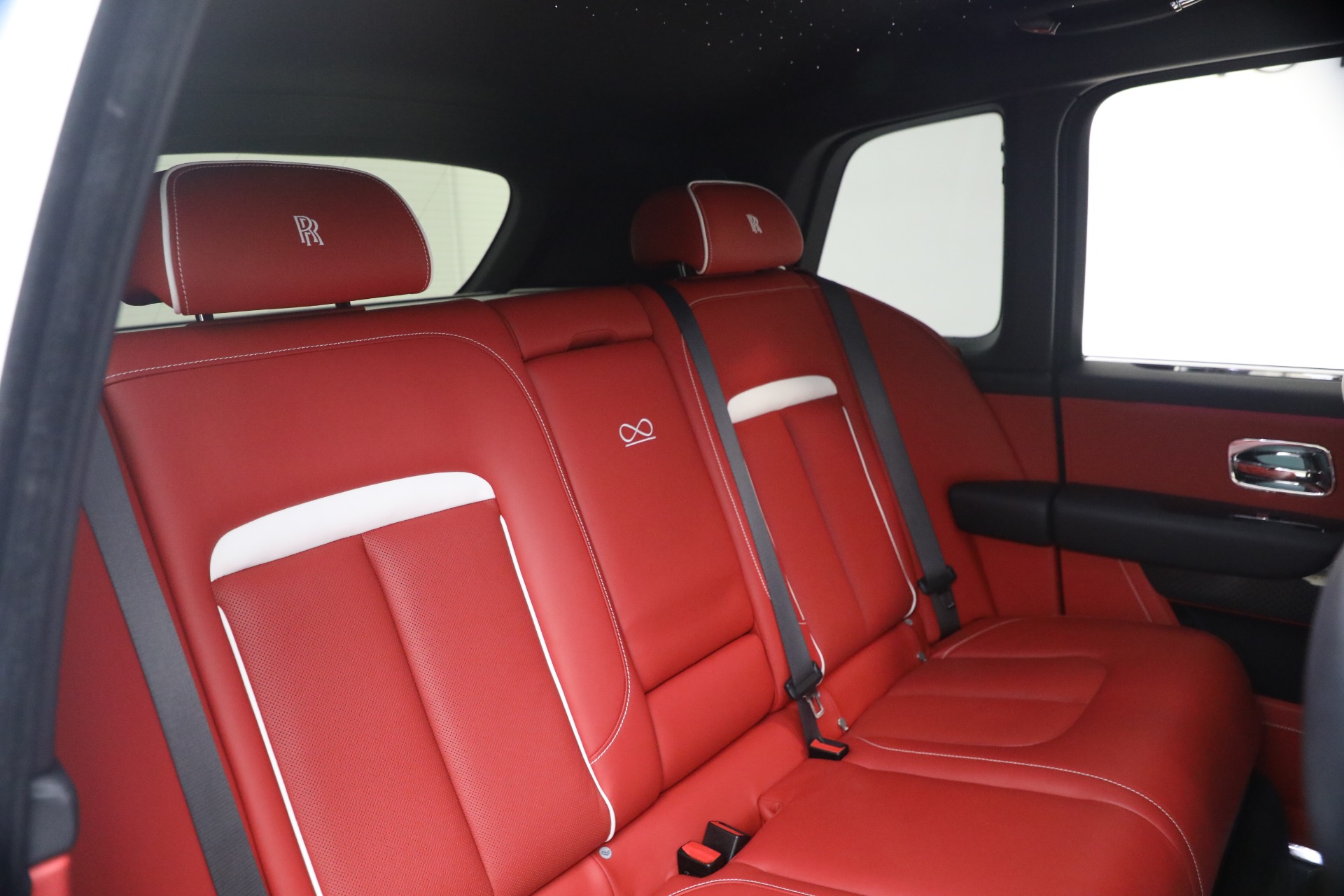 Used-2021-Rolls-Royce-Black-Badge-Cullinan