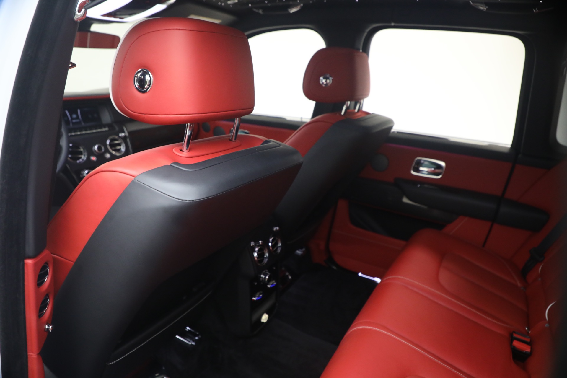 Used-2021-Rolls-Royce-Black-Badge-Cullinan