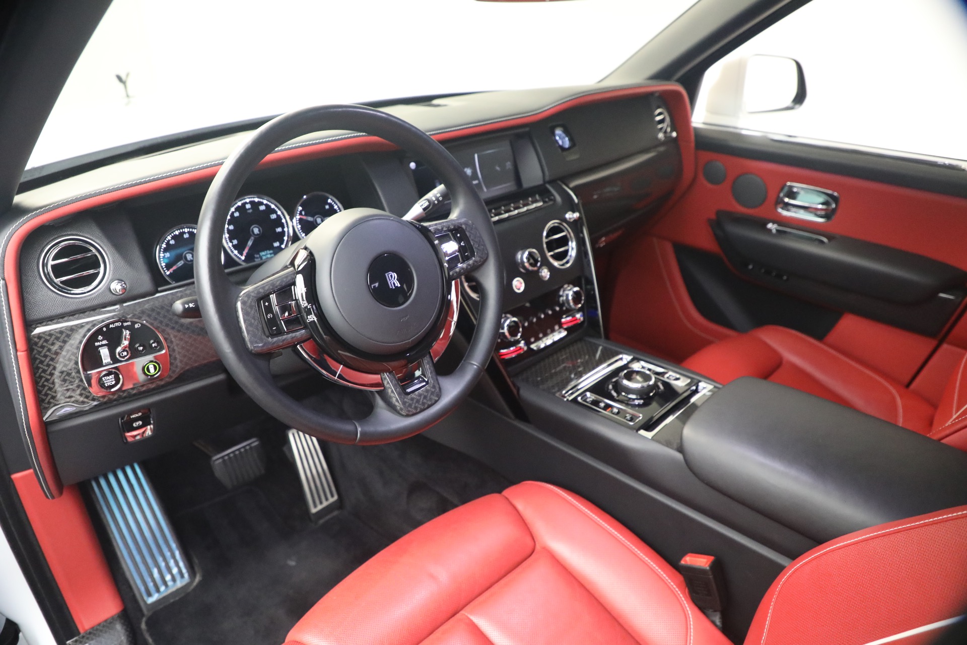 Used-2021-Rolls-Royce-Black-Badge-Cullinan