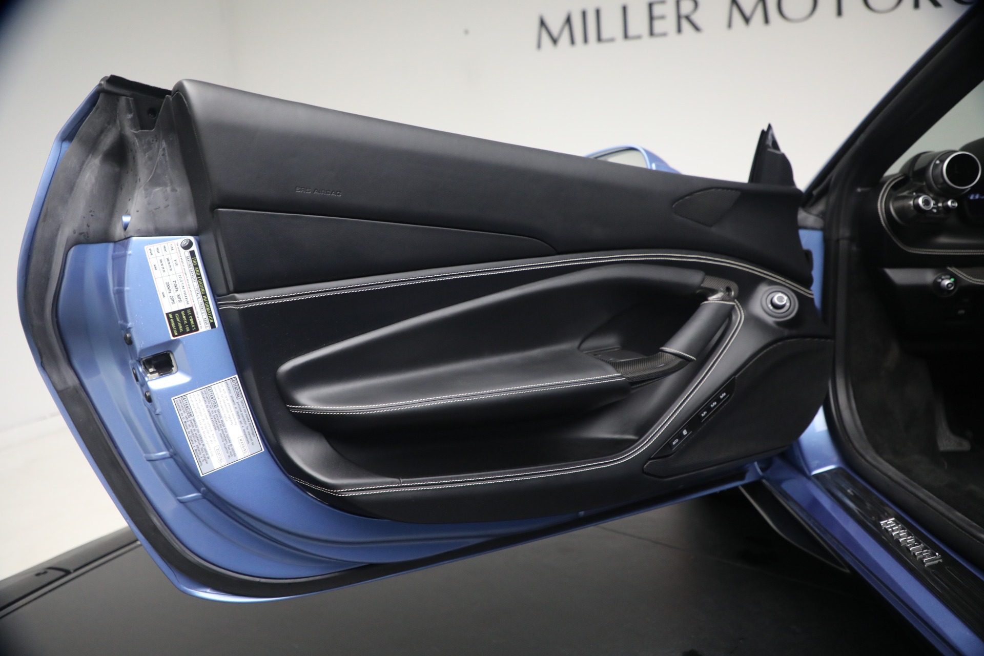 Used-2021-Ferrari-F8-Spider