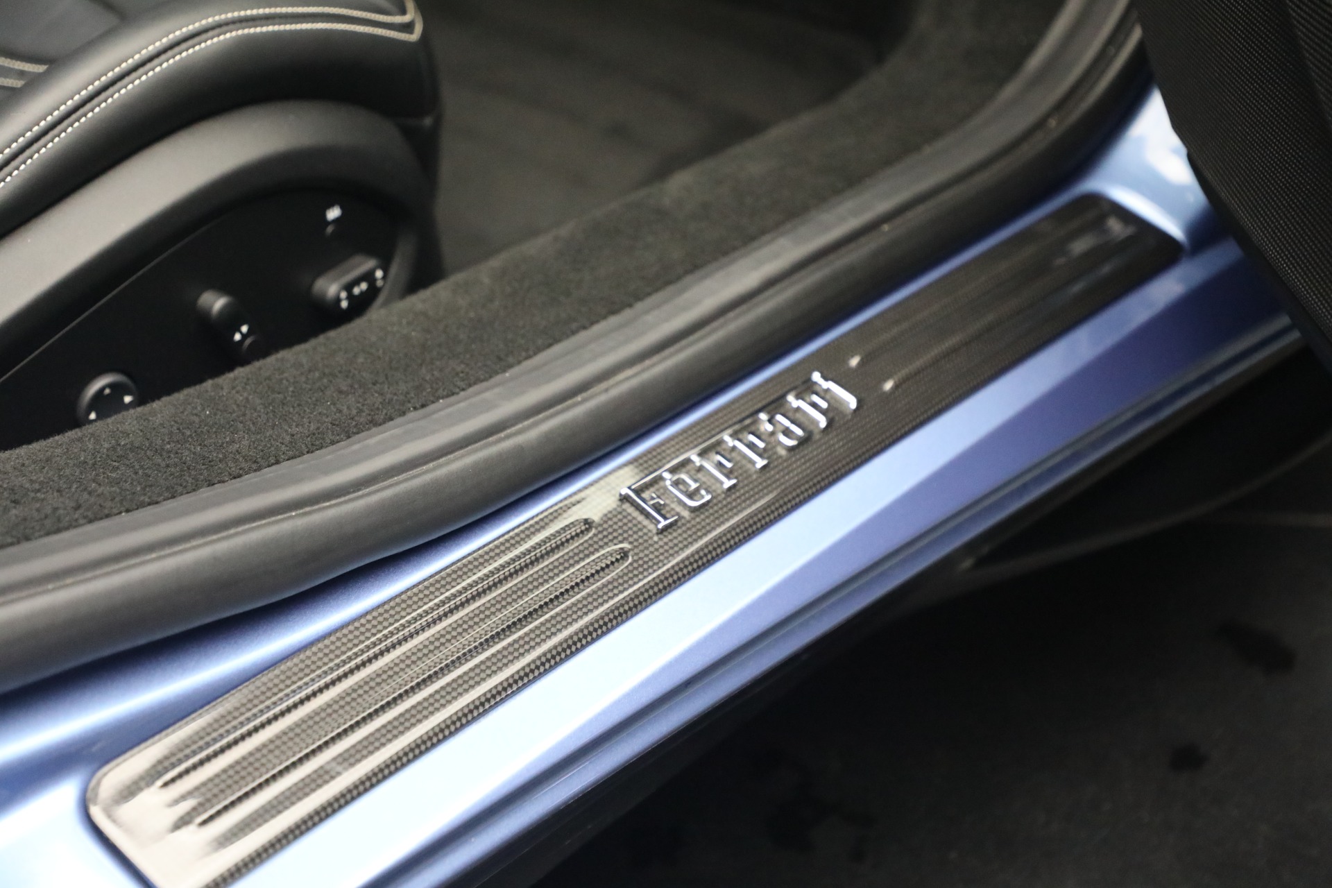 Used-2021-Ferrari-F8-Spider