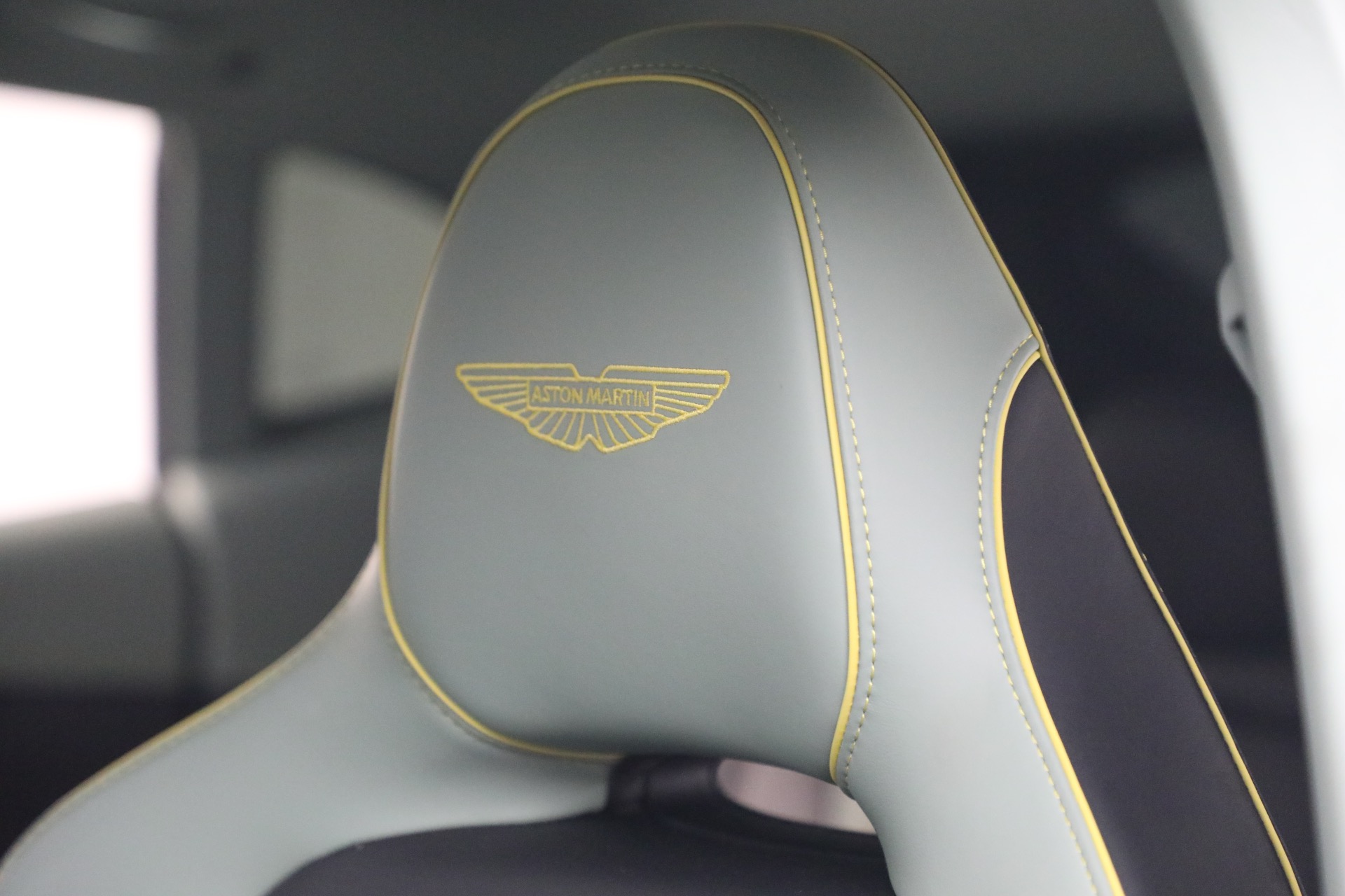 Used-2025-Aston-Martin-DBX-707
