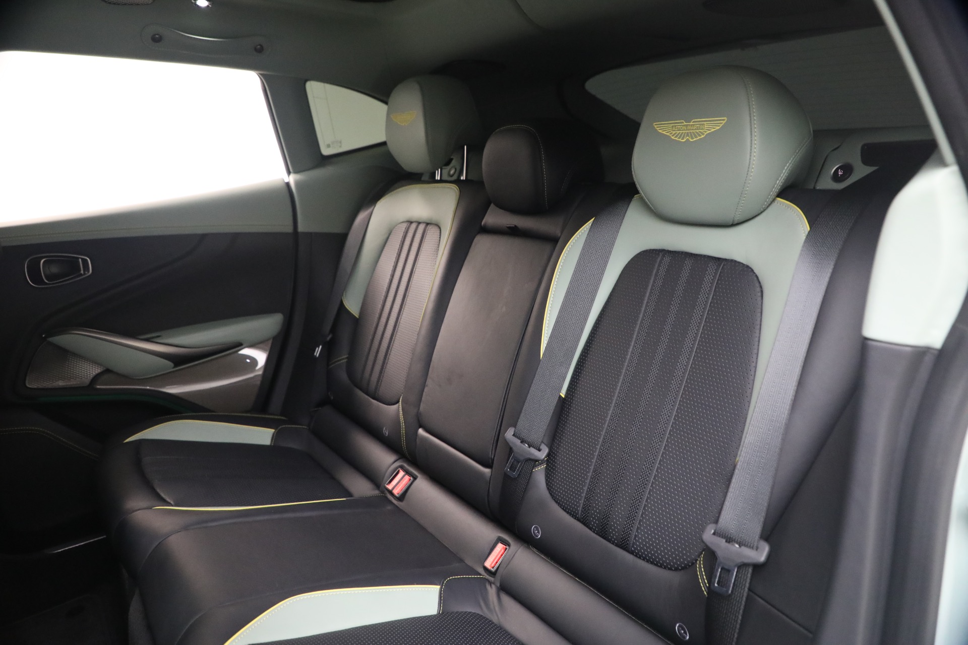 Used-2025-Aston-Martin-DBX-707