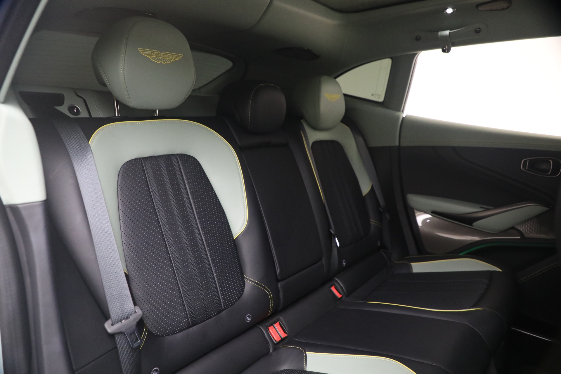 Used-2025-Aston-Martin-DBX-707