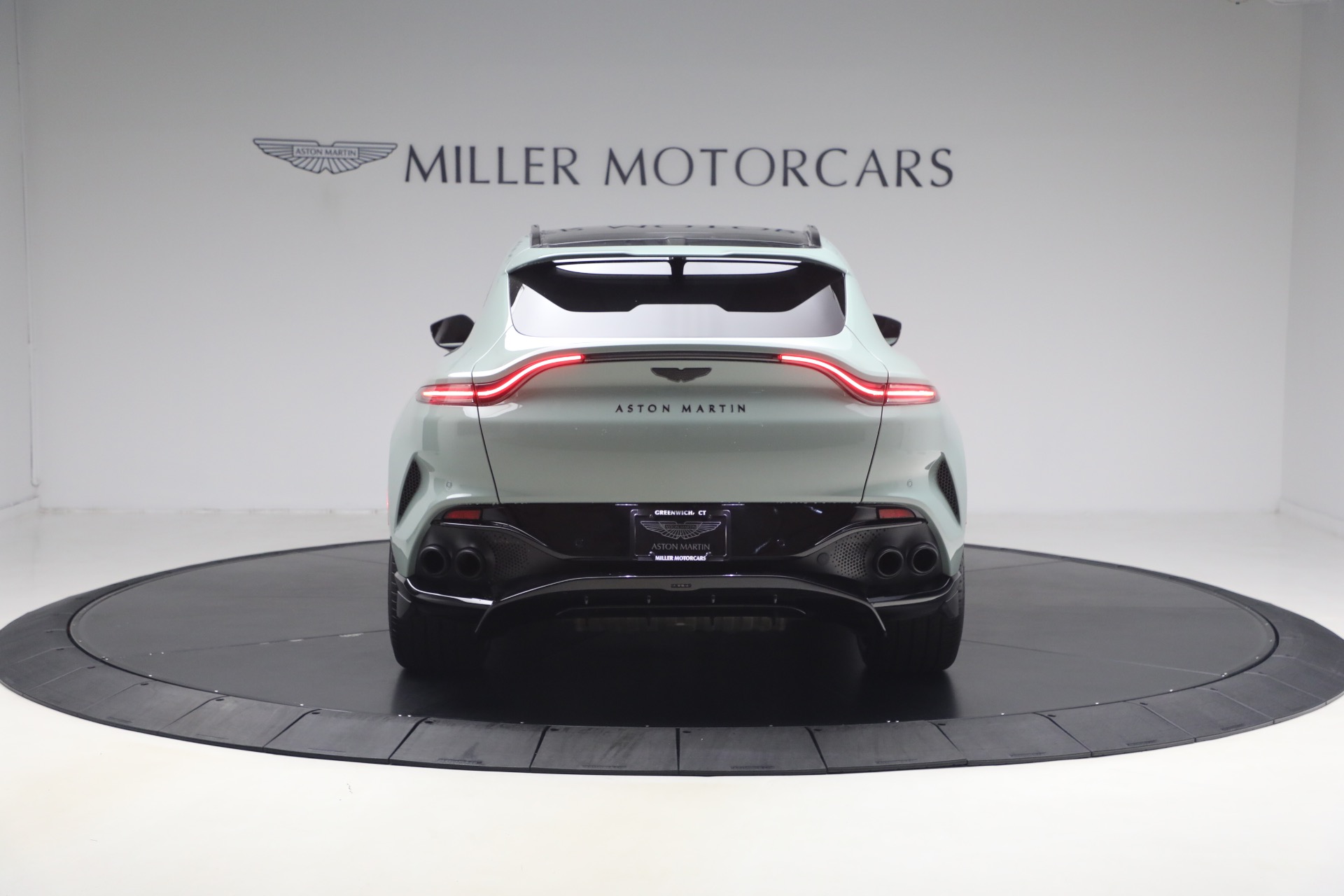 Used-2025-Aston-Martin-DBX-707
